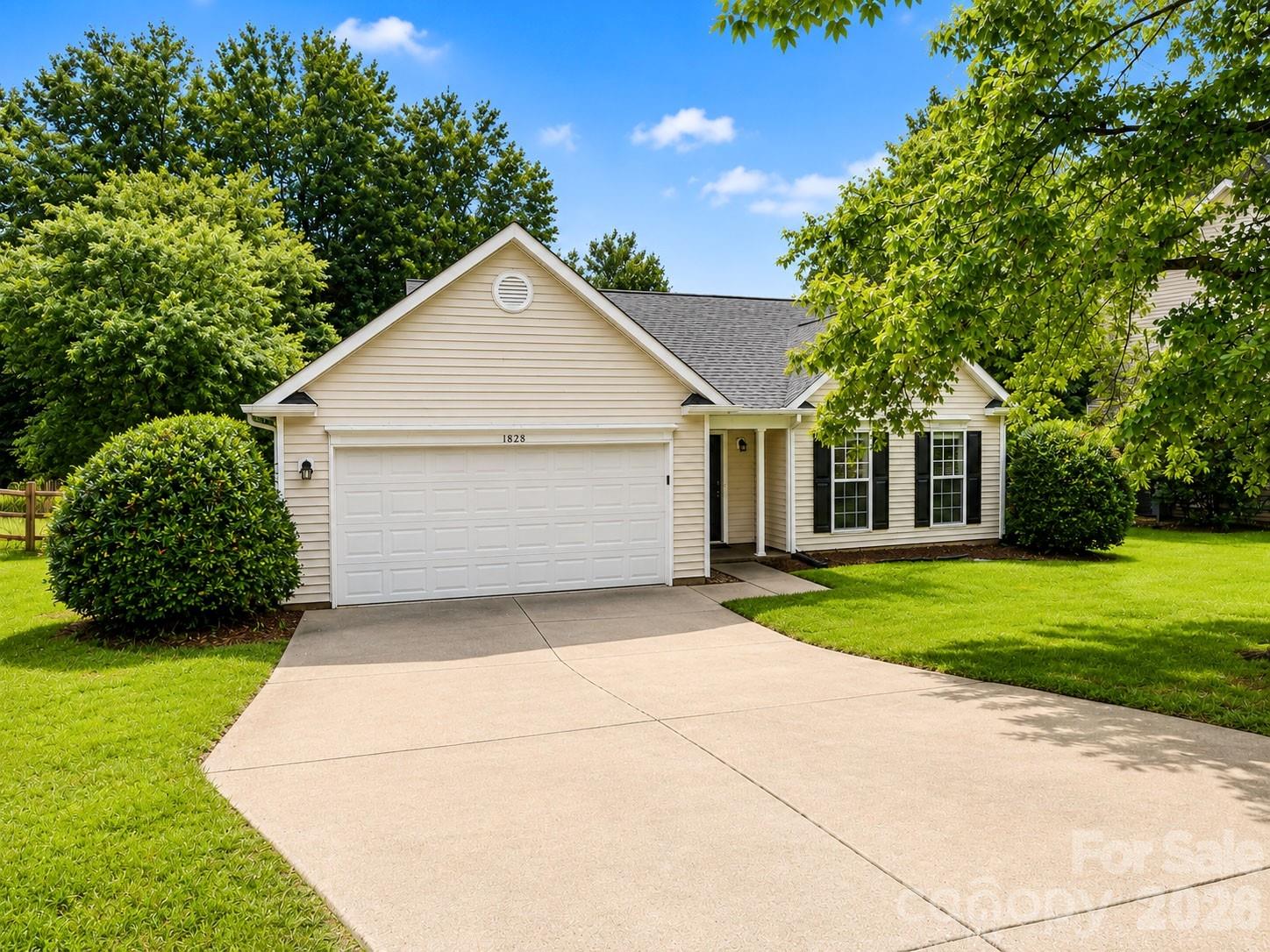 1828 Sugar Hollow Drive Property Photo 1
