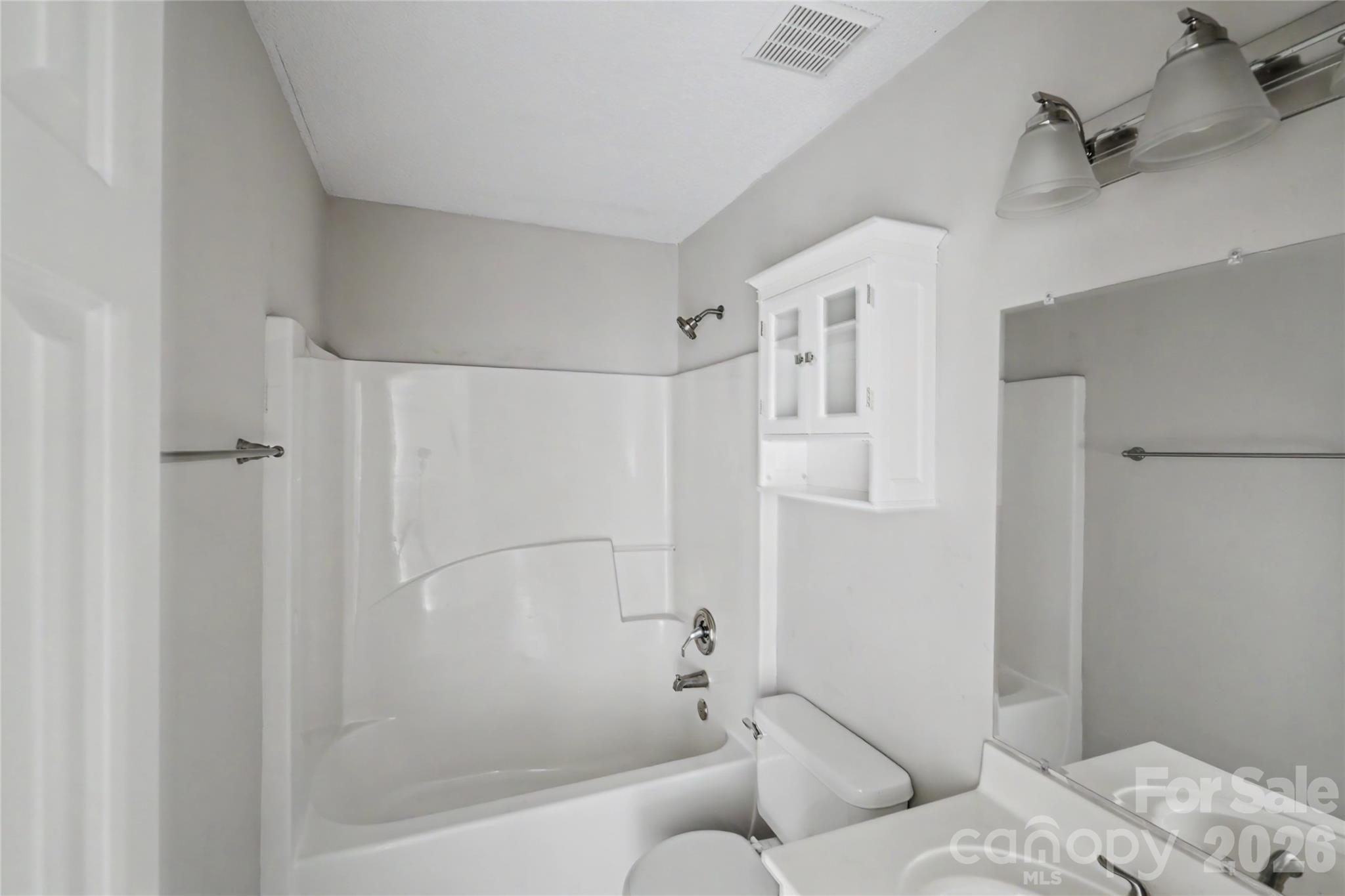 1828 Sugar Hollow Drive Property Photo 2
