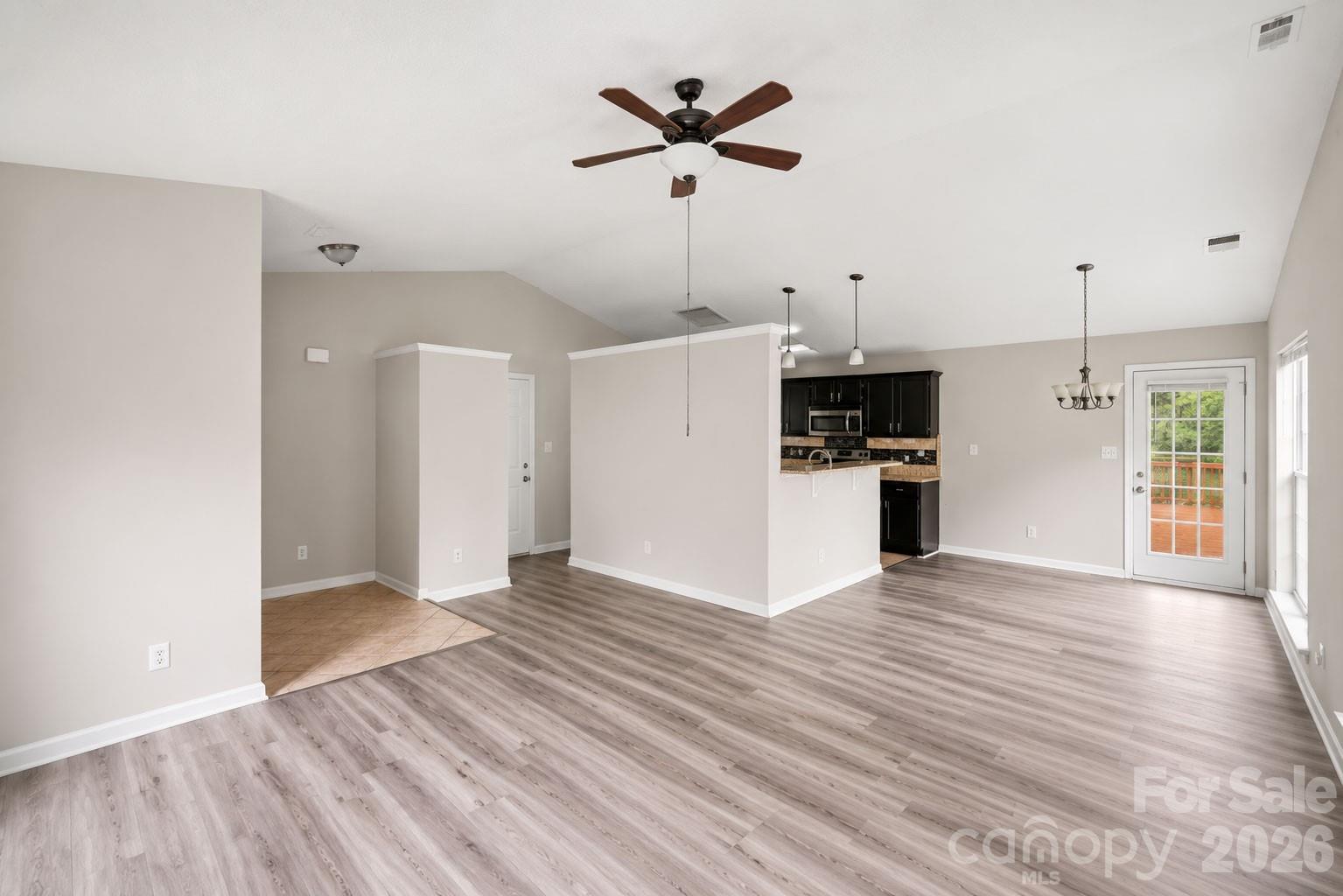 1828 Sugar Hollow Drive Property Photo 12
