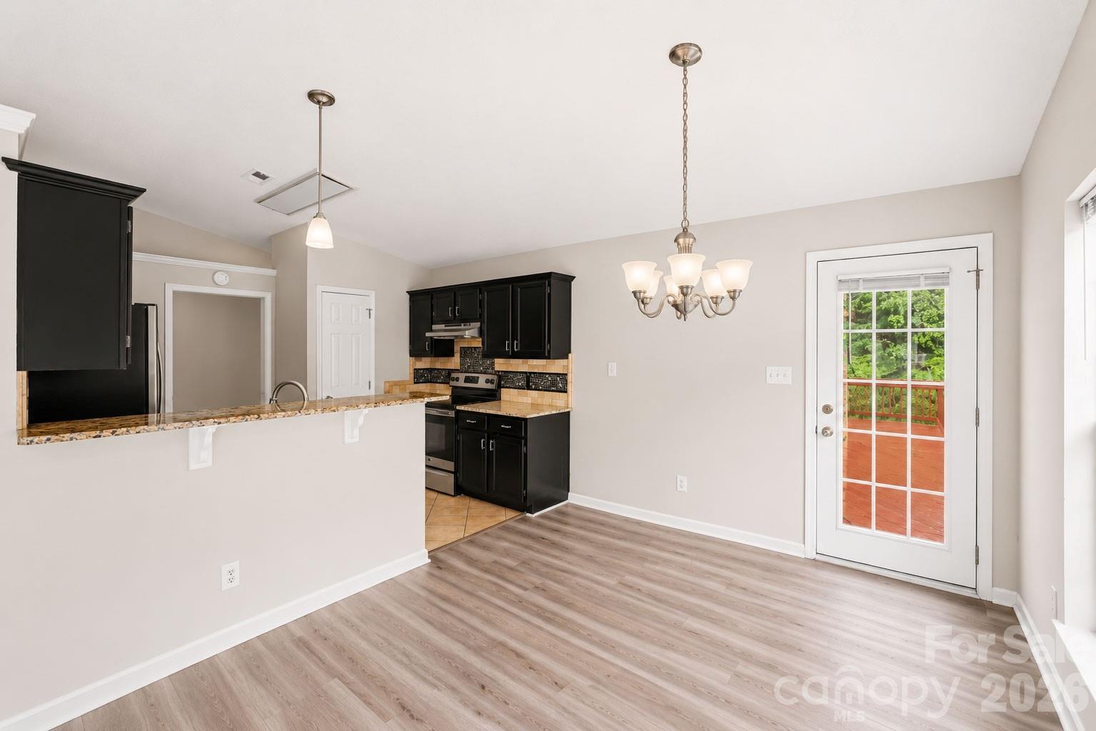 1828 Sugar Hollow Drive Property Photo 15