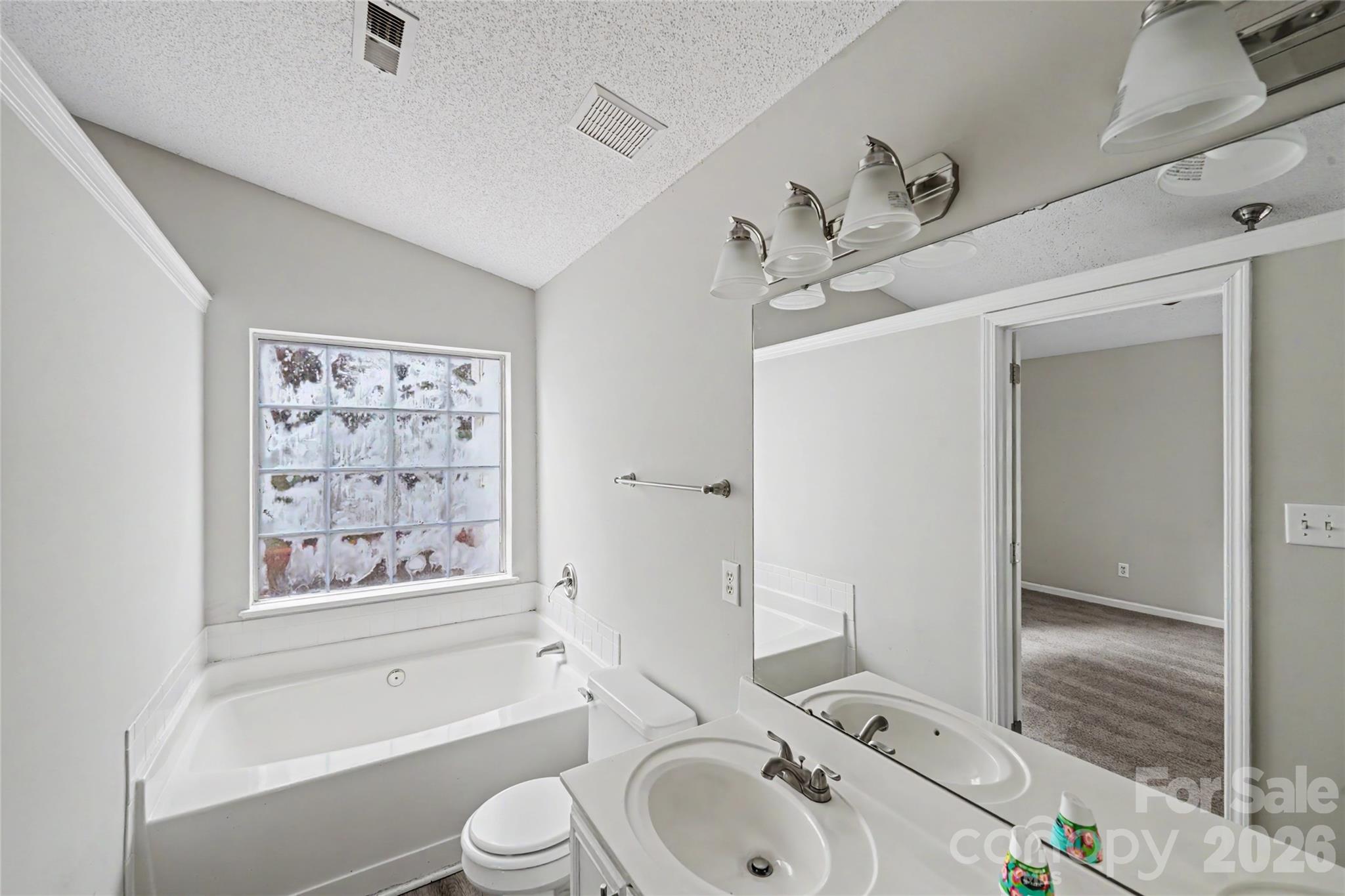 1828 Sugar Hollow Drive Property Photo 19