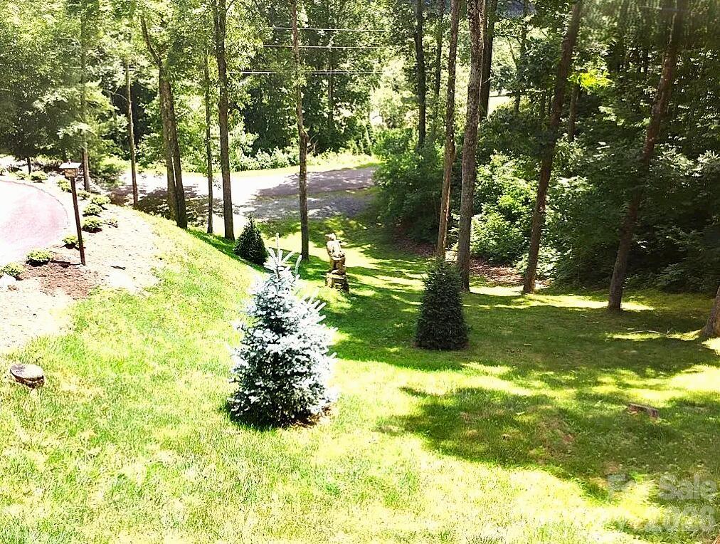 811 Hemlock Drive Property Photo 12