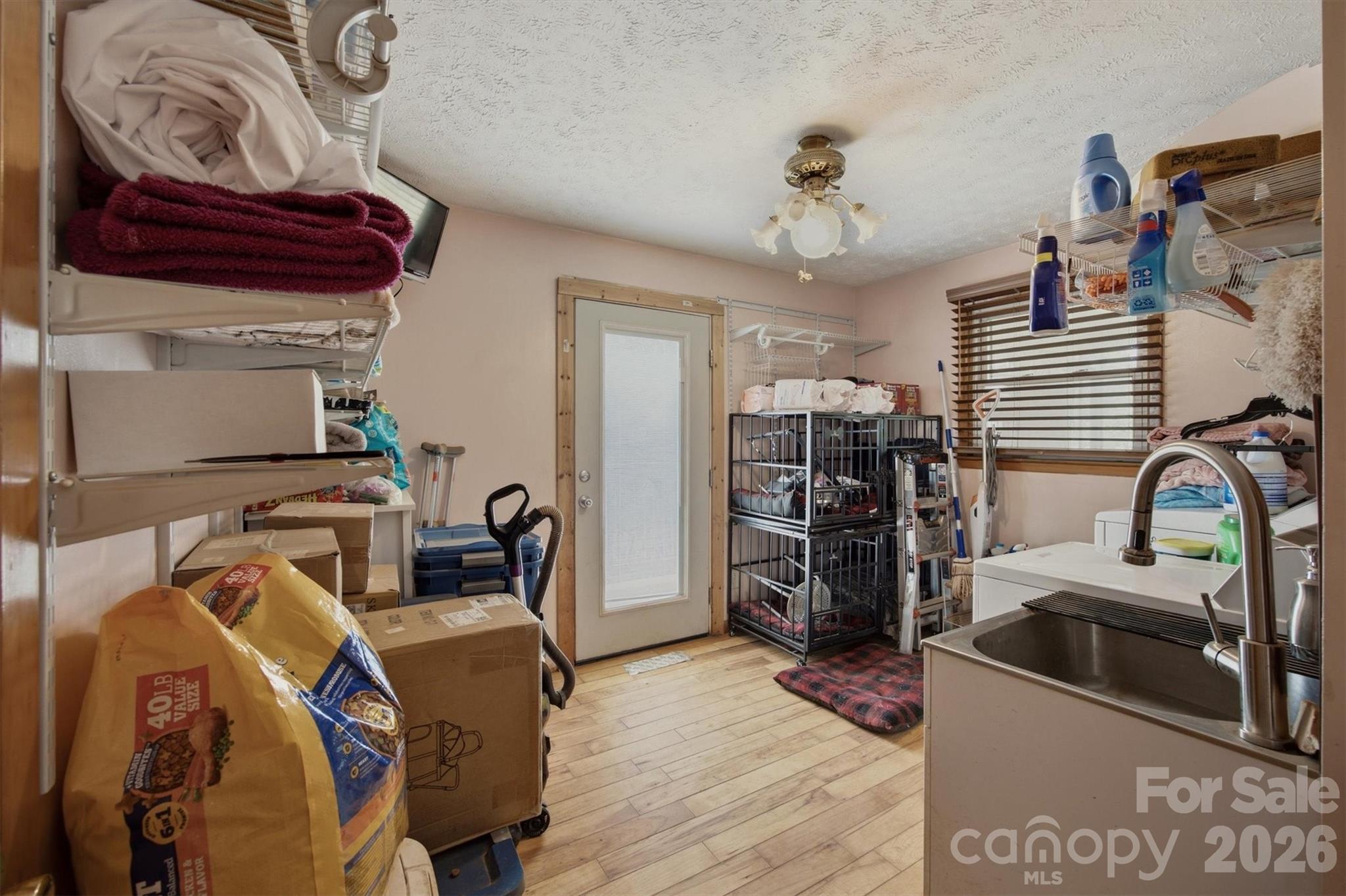 1082 Maple Street Property Photo 16