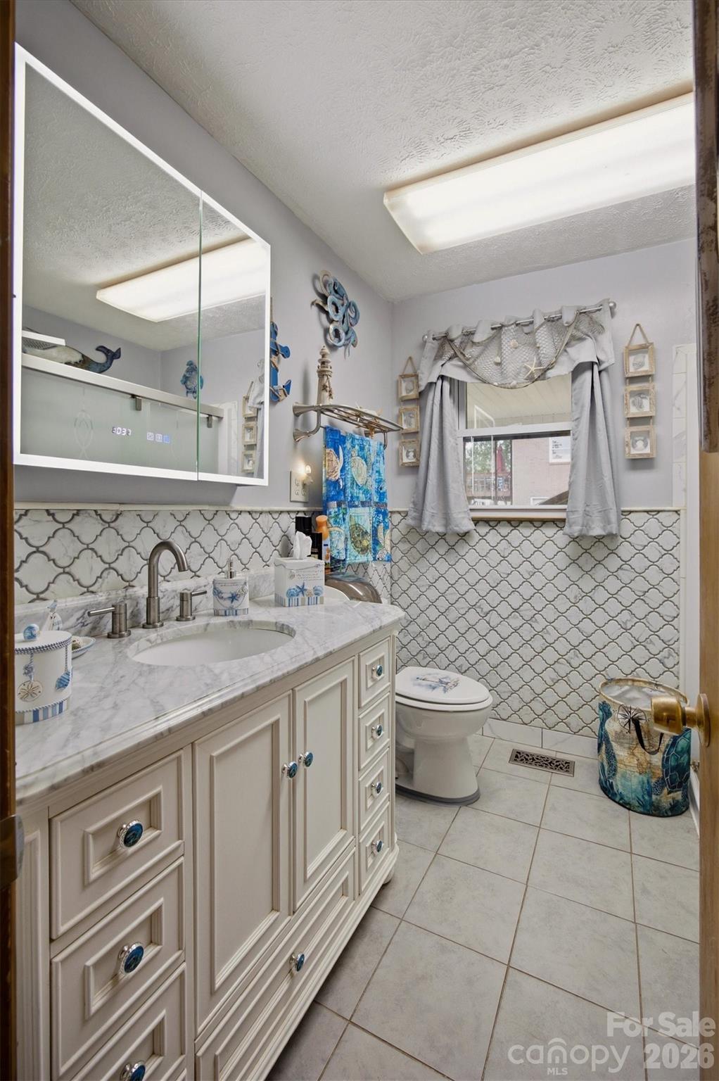 1082 Maple Street Property Photo 17