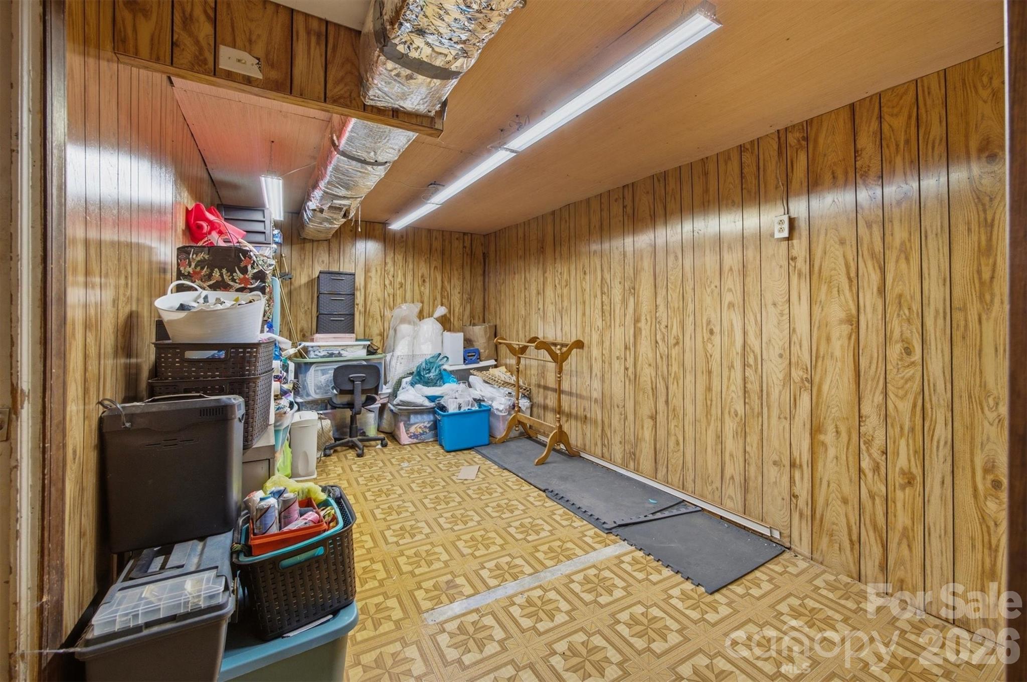 1082 Maple Street Property Photo 21