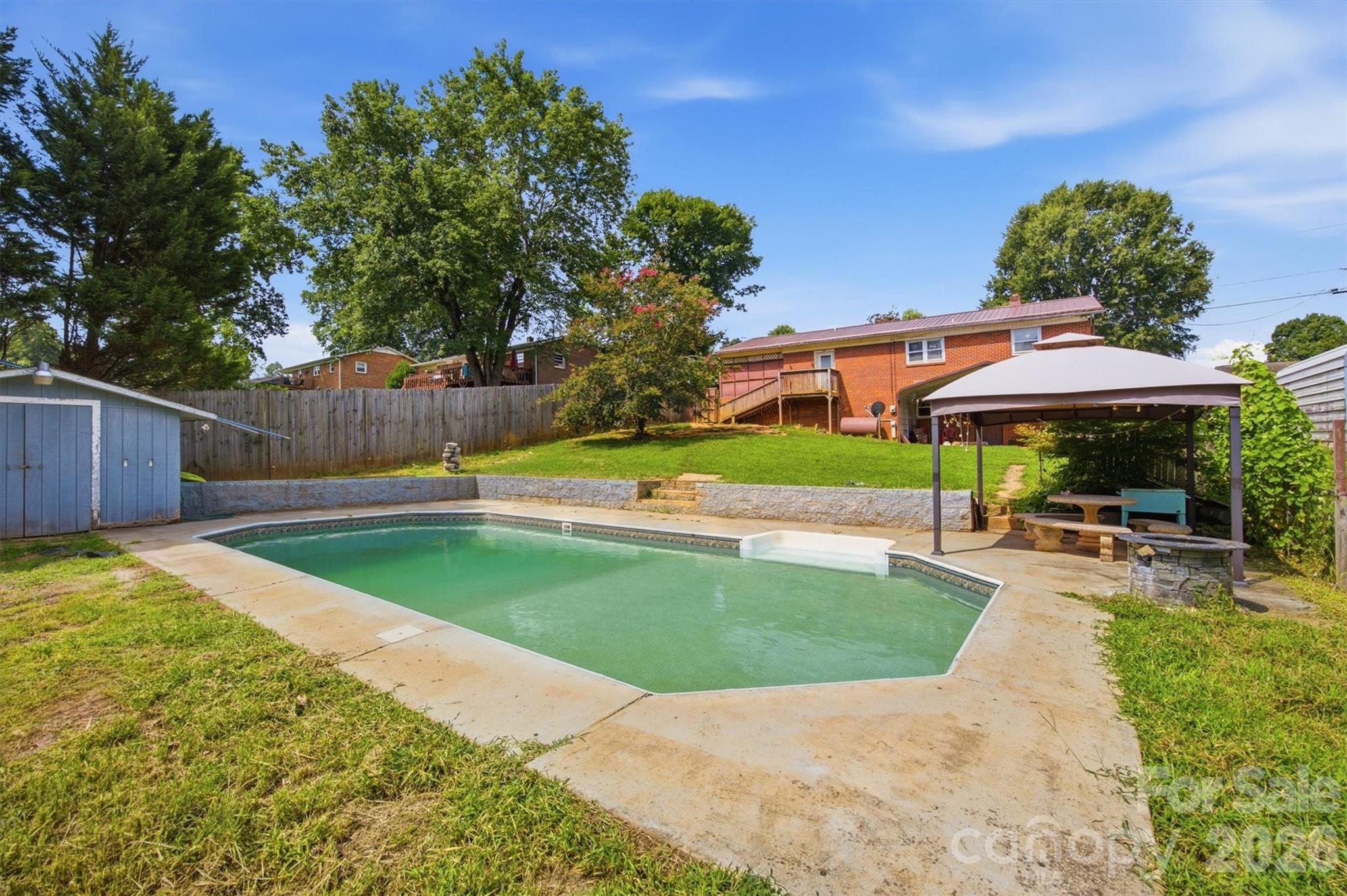 1082 Maple Street Property Photo 27