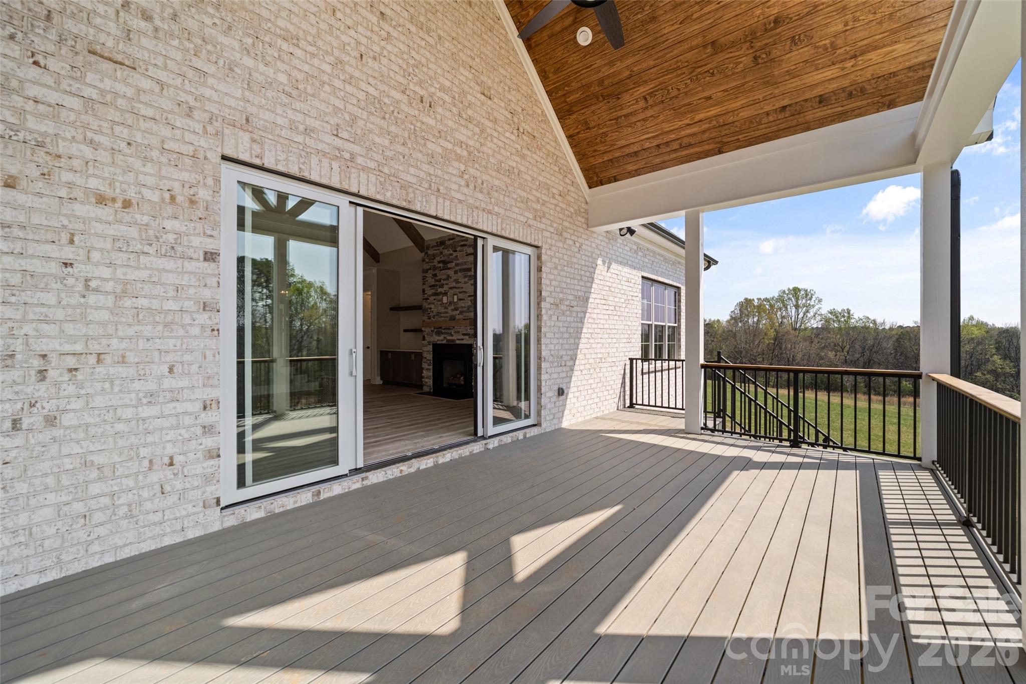 3973 Valley View Circle Property Photo 8