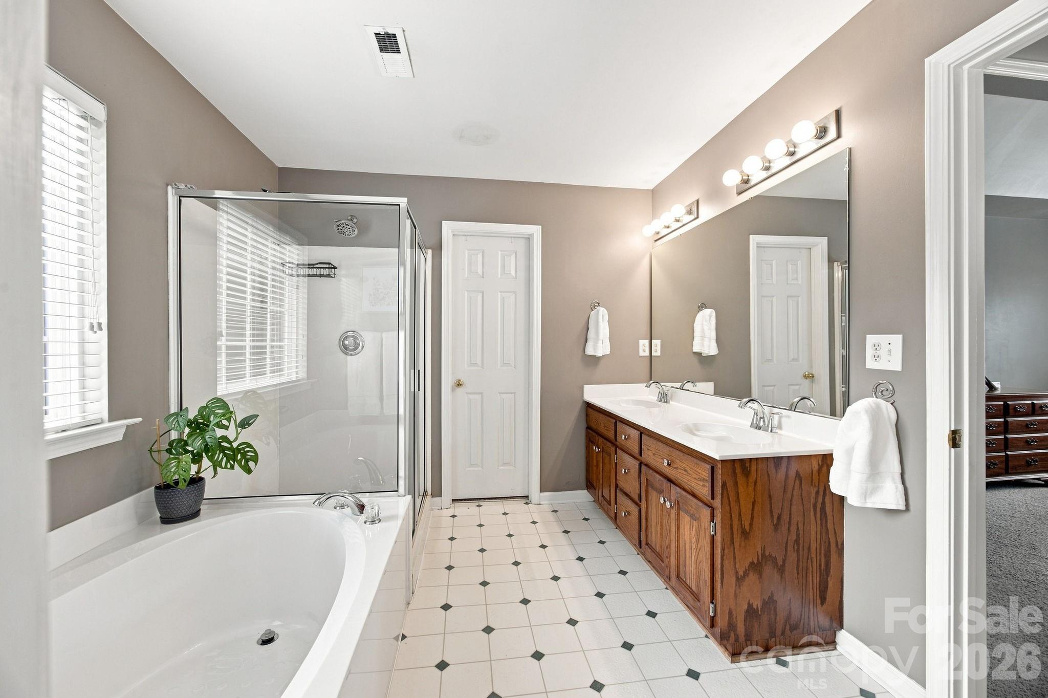 10310 Sawtimber Court Property Photo 25
