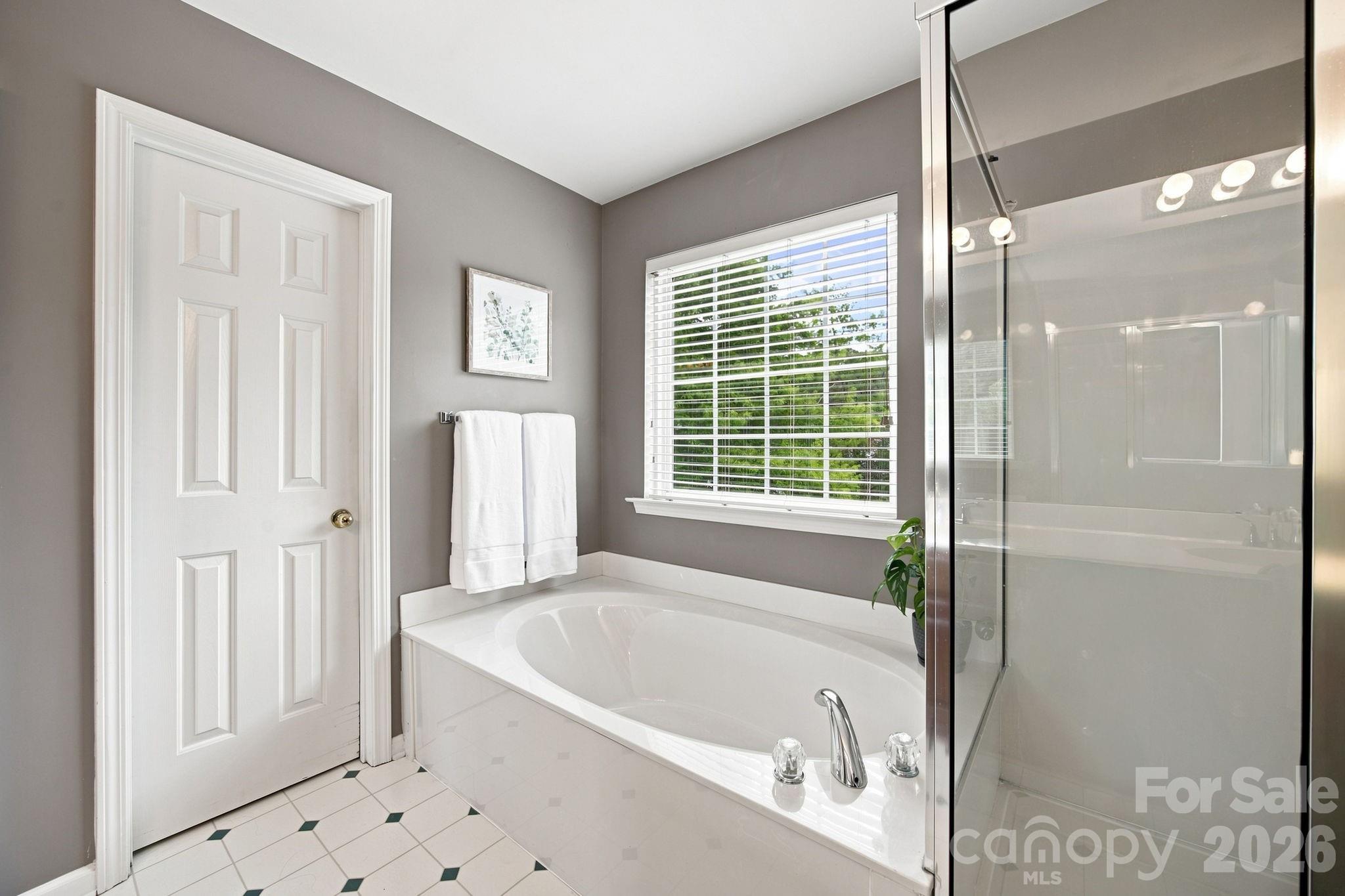 10310 Sawtimber Court Property Photo 27