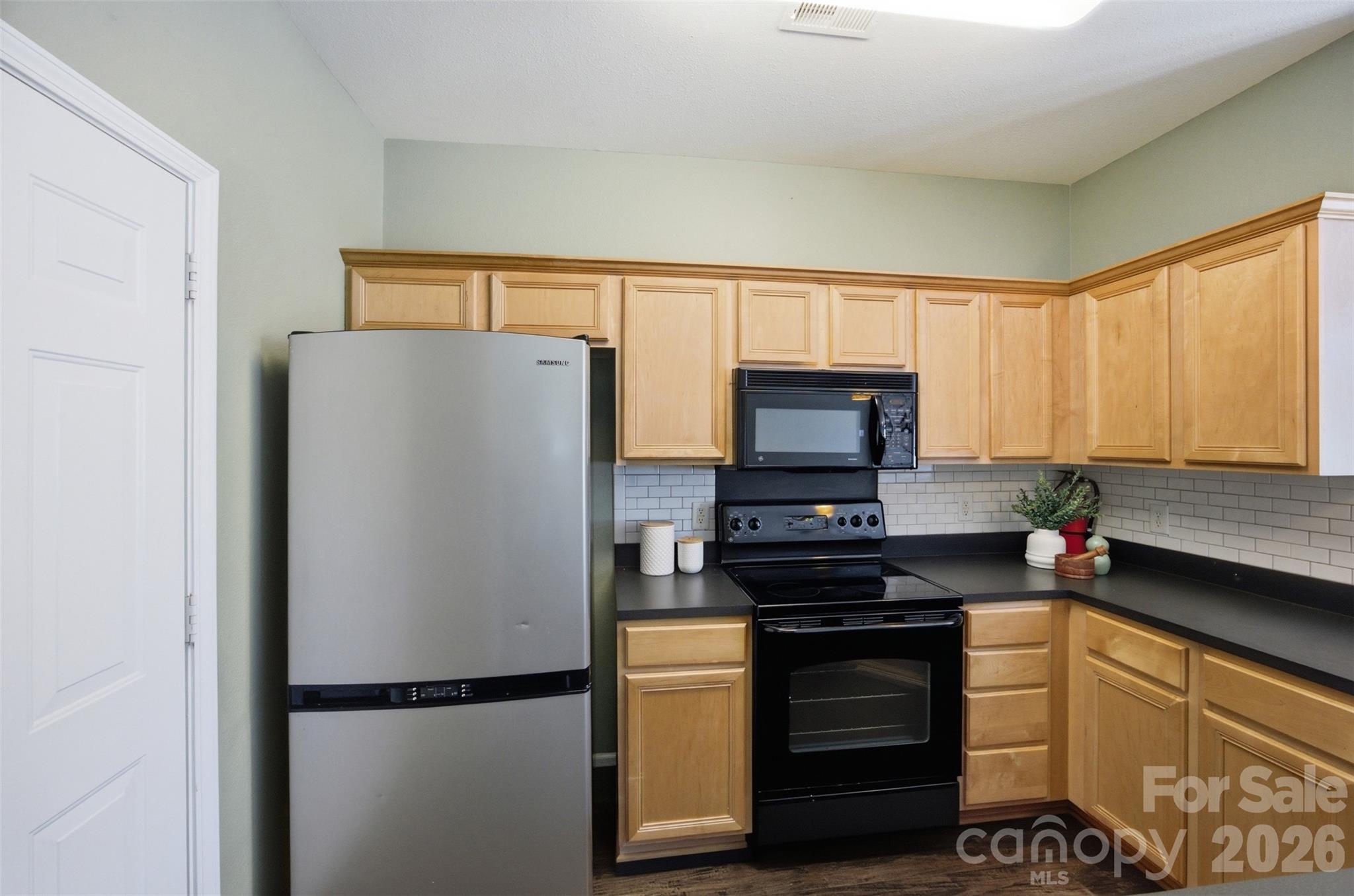 6040 Black Heath Drive Property Photo 15