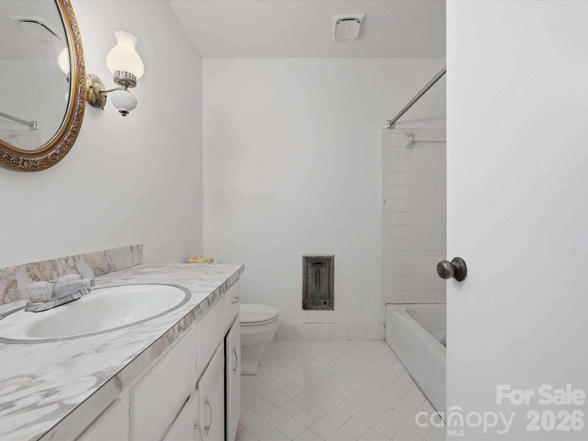 14232 Springwater Drive Property Photo 26