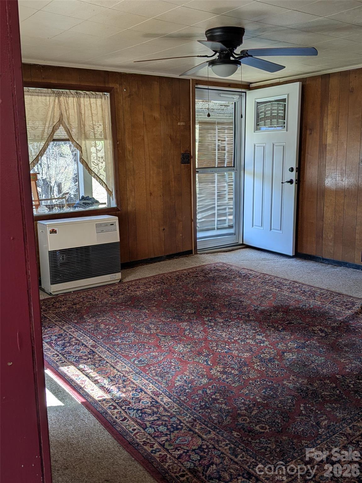 1920 Thickety Road Property Photo 3