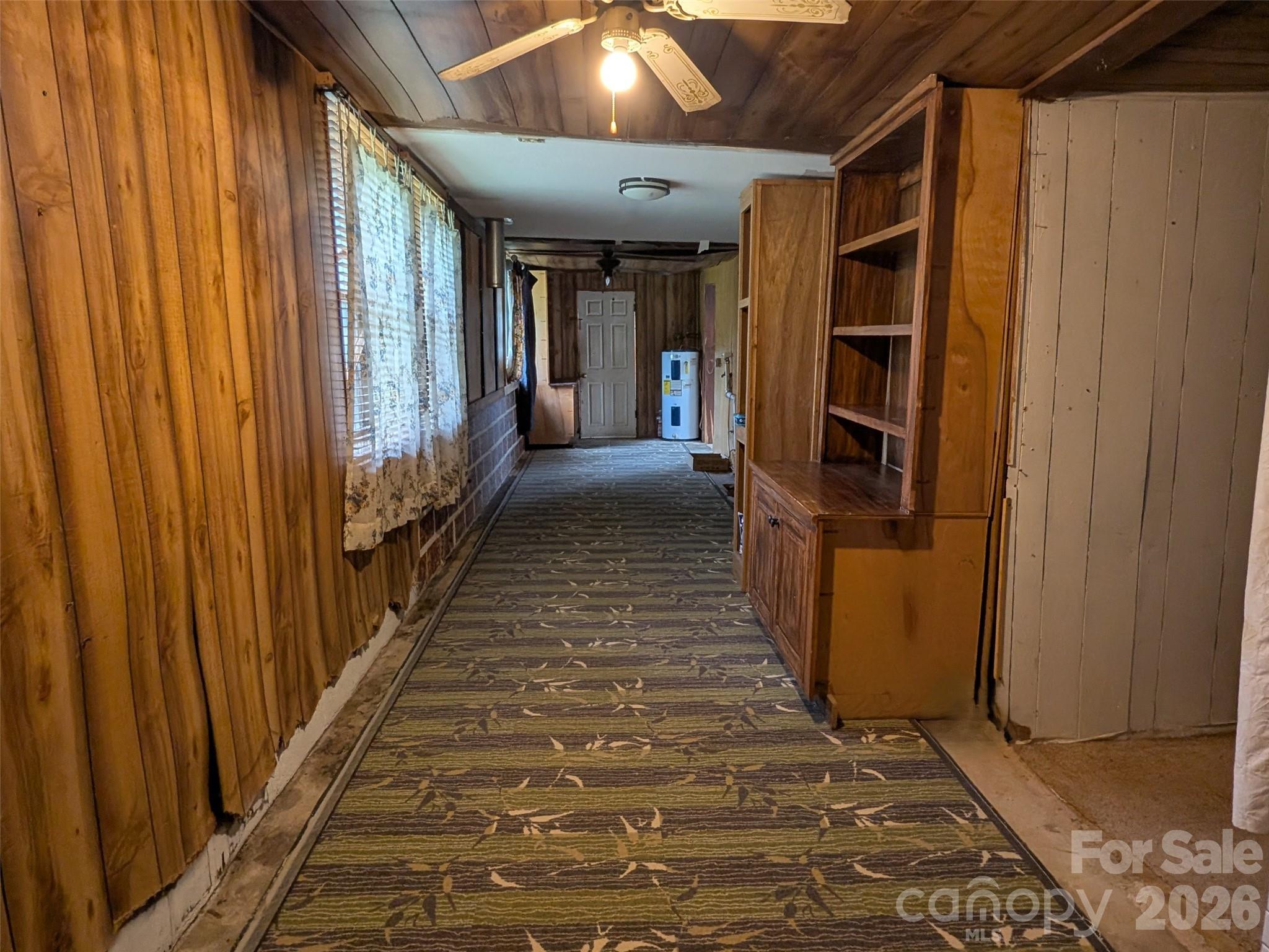 1920 Thickety Road Property Photo 4