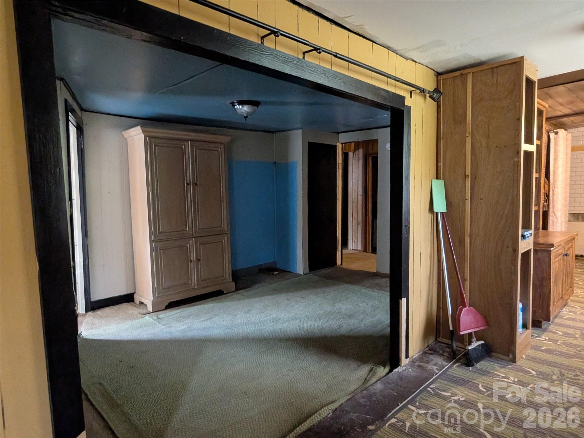 1920 Thickety Road Property Photo 11