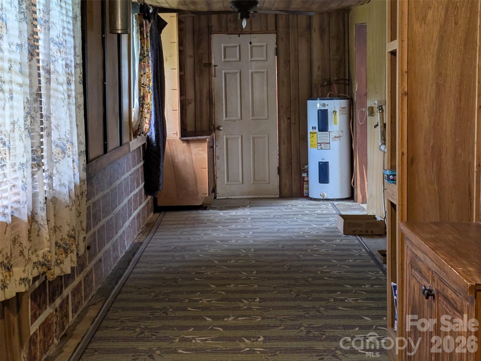1920 Thickety Road Property Photo 14