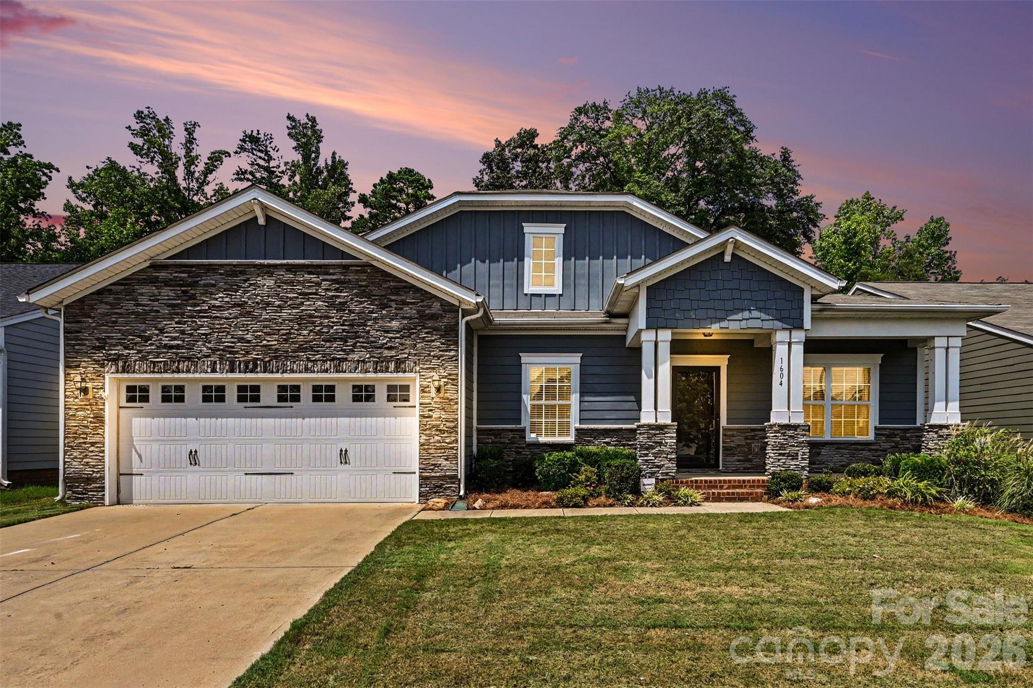 1604 Spring Blossom Trail Property Photo 1