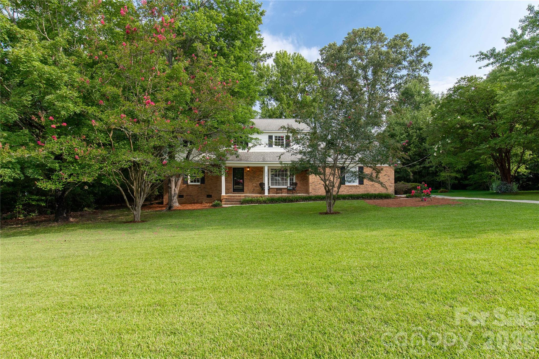 1214 Hawthorne Road Property Photo 2