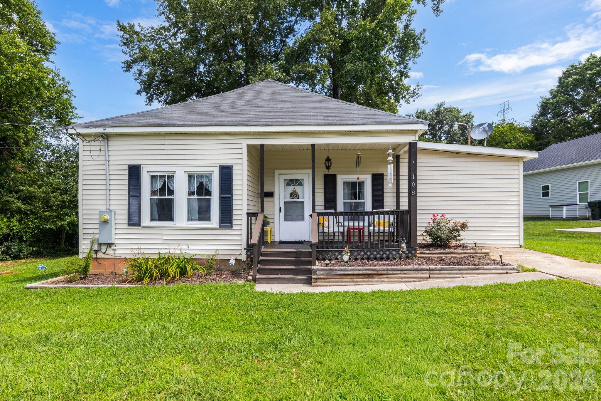 108 Richland Street Property Photo 1
