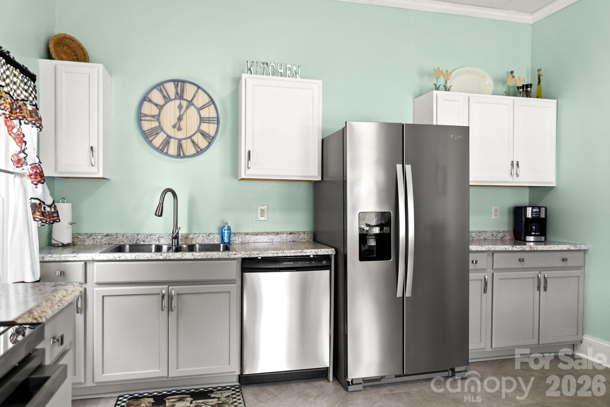 108 Richland Street Property Photo 6