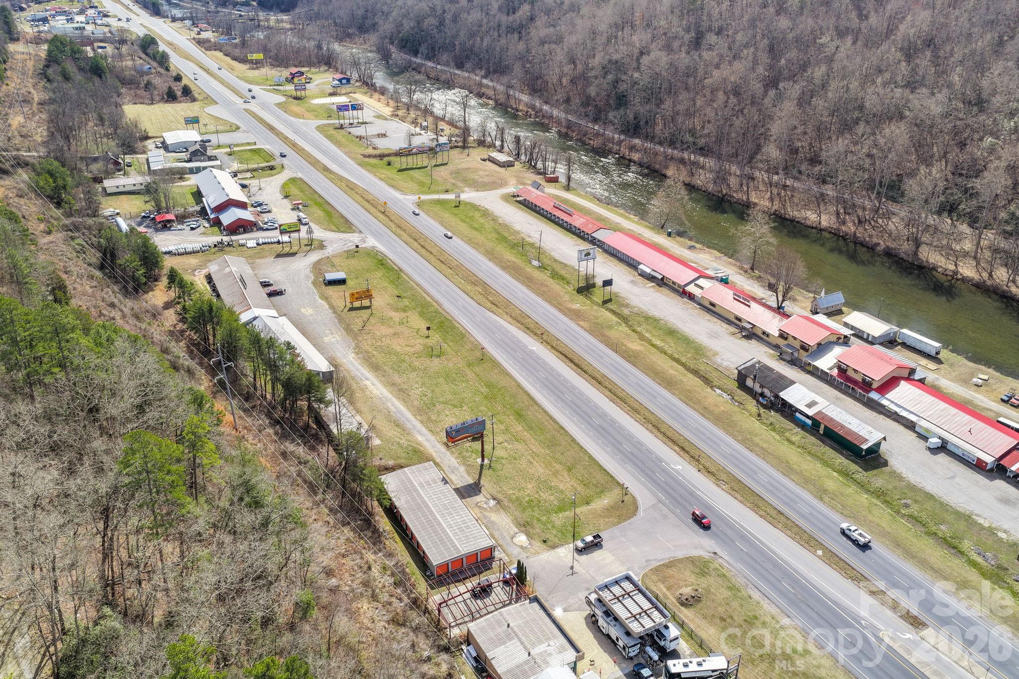 5262-5264 Us 74 Highway Property Photo 5