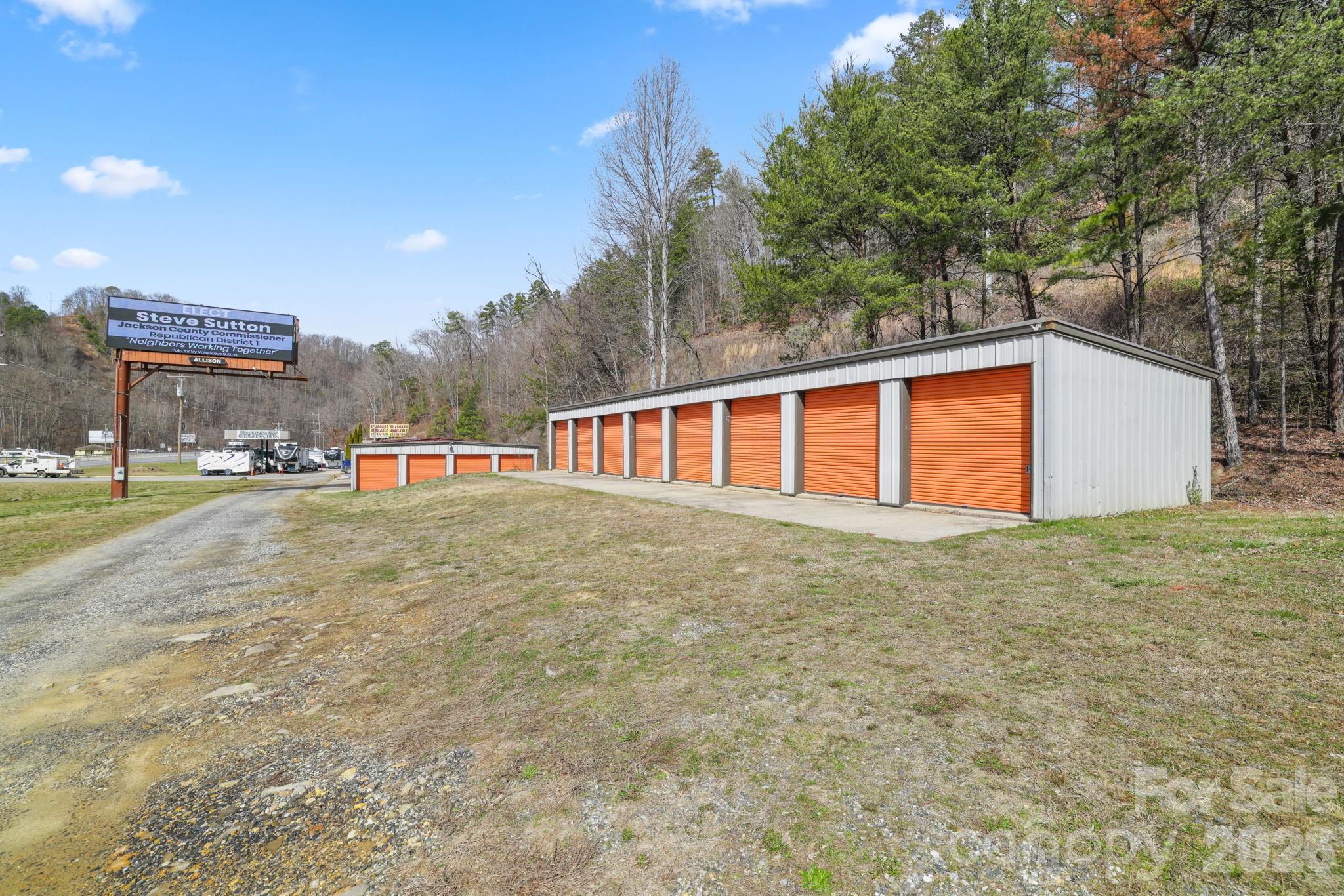 5262-5264 Us 74 Highway Property Photo 17