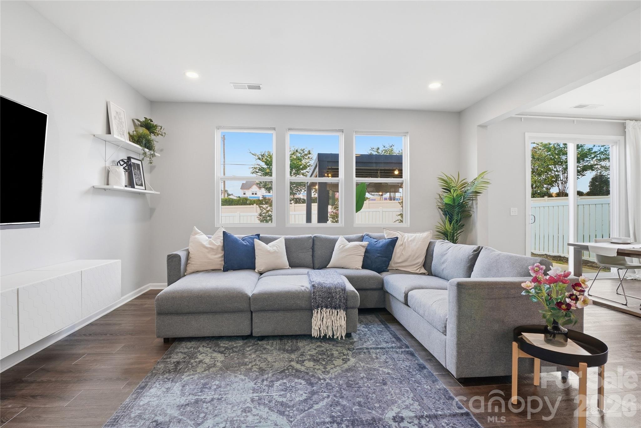 14011 Ridgewater Way Property Photo 6