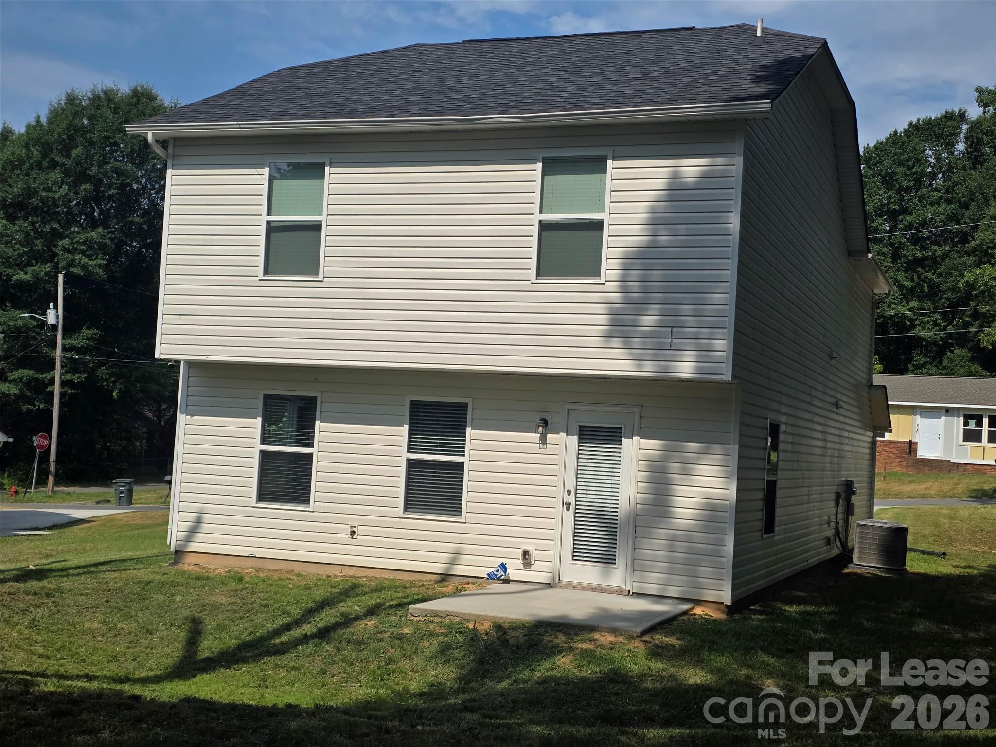 1808 Hart Street Property Photo 34