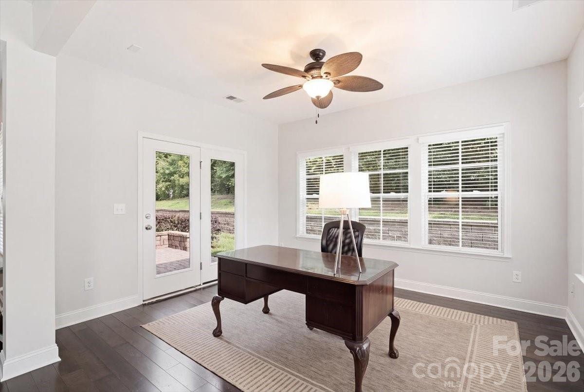 2666 Stonewood View Property Photo 13