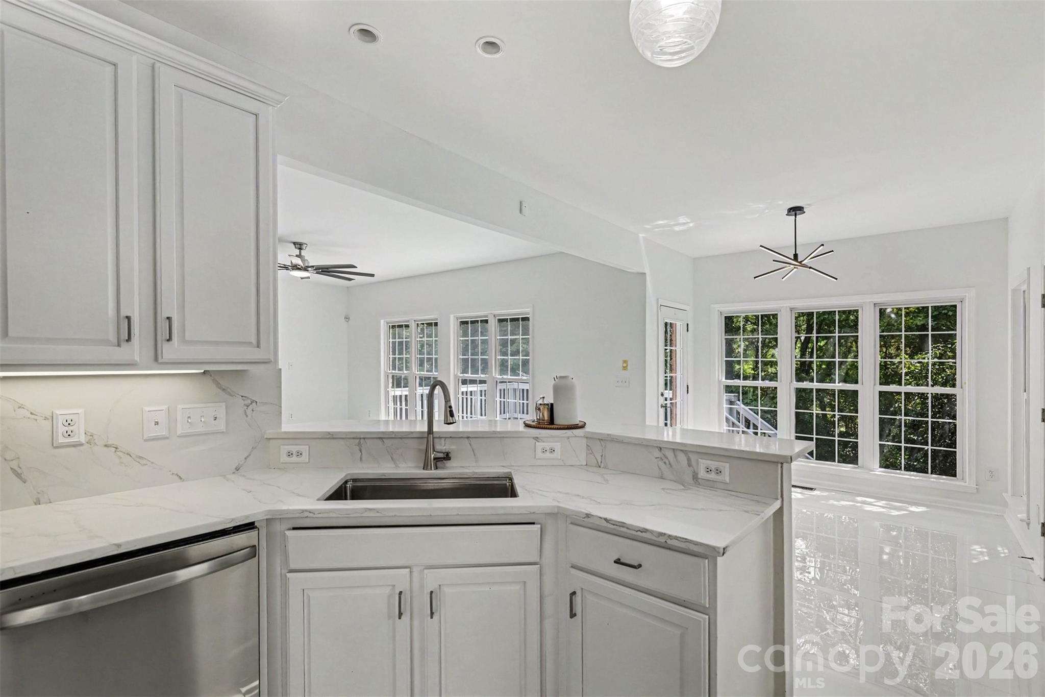 4523 Brent Wood Drive Property Photo 12