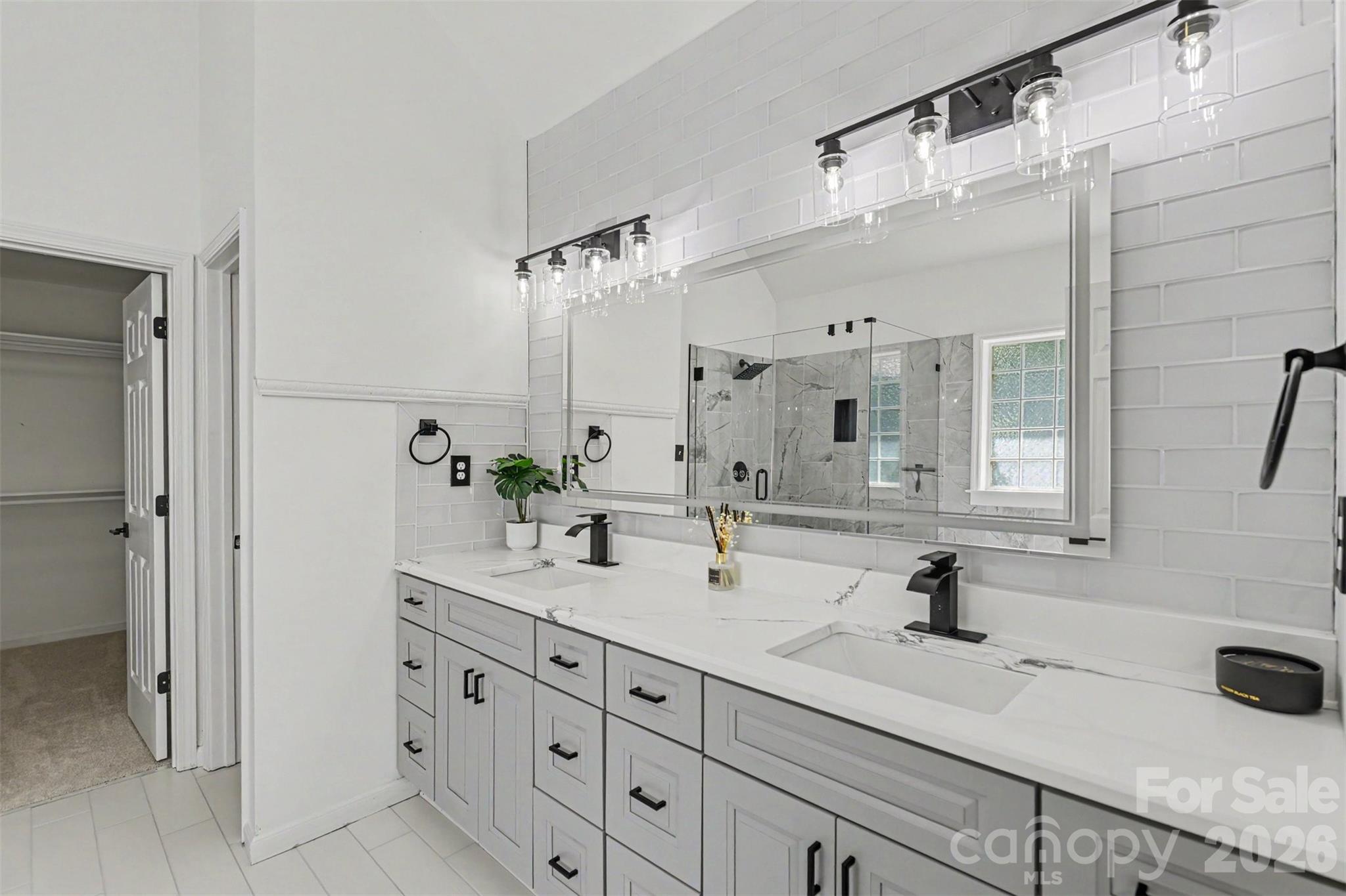 4523 Brent Wood Drive Property Photo 33