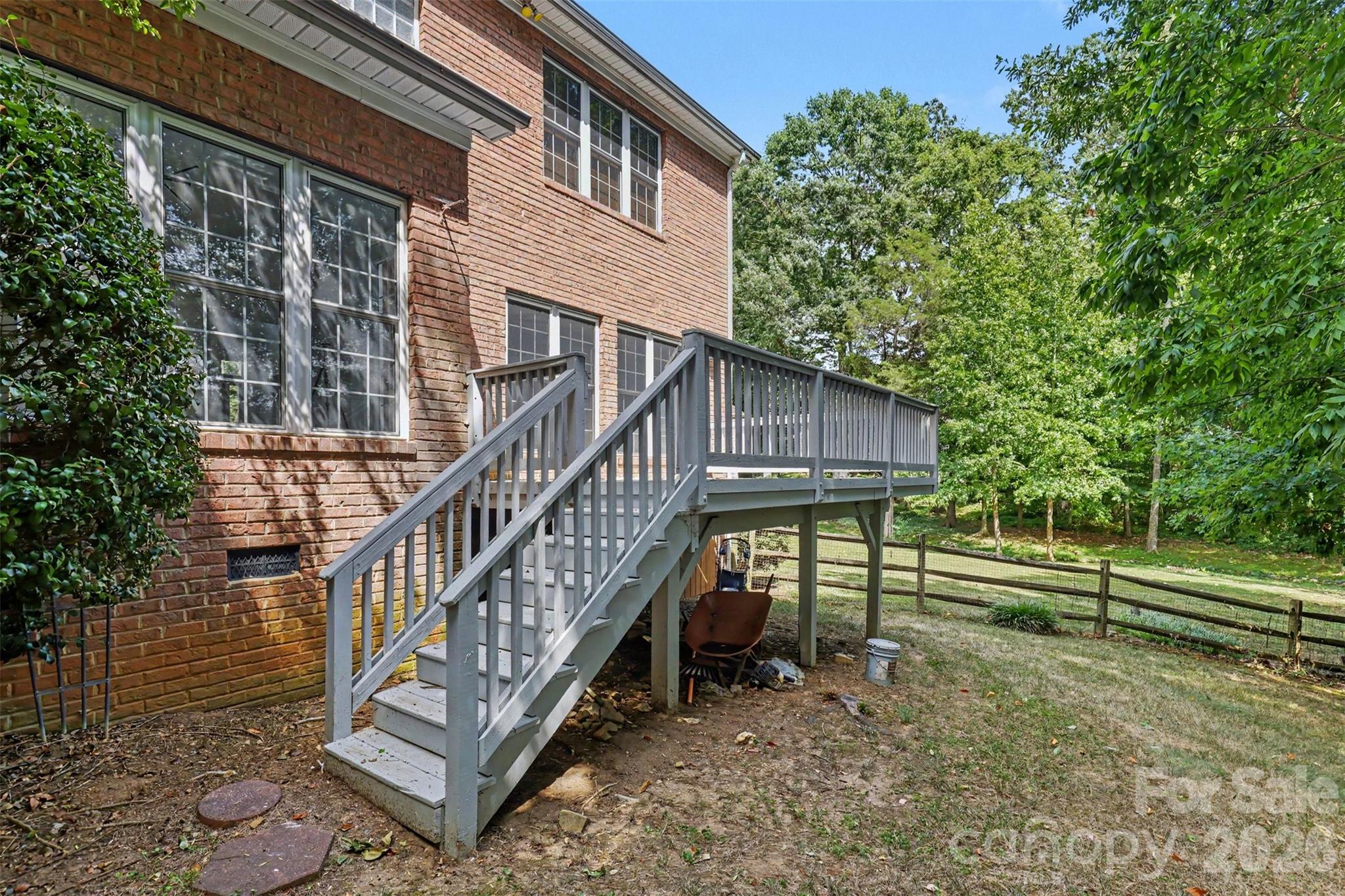 4523 Brent Wood Drive Property Photo 37