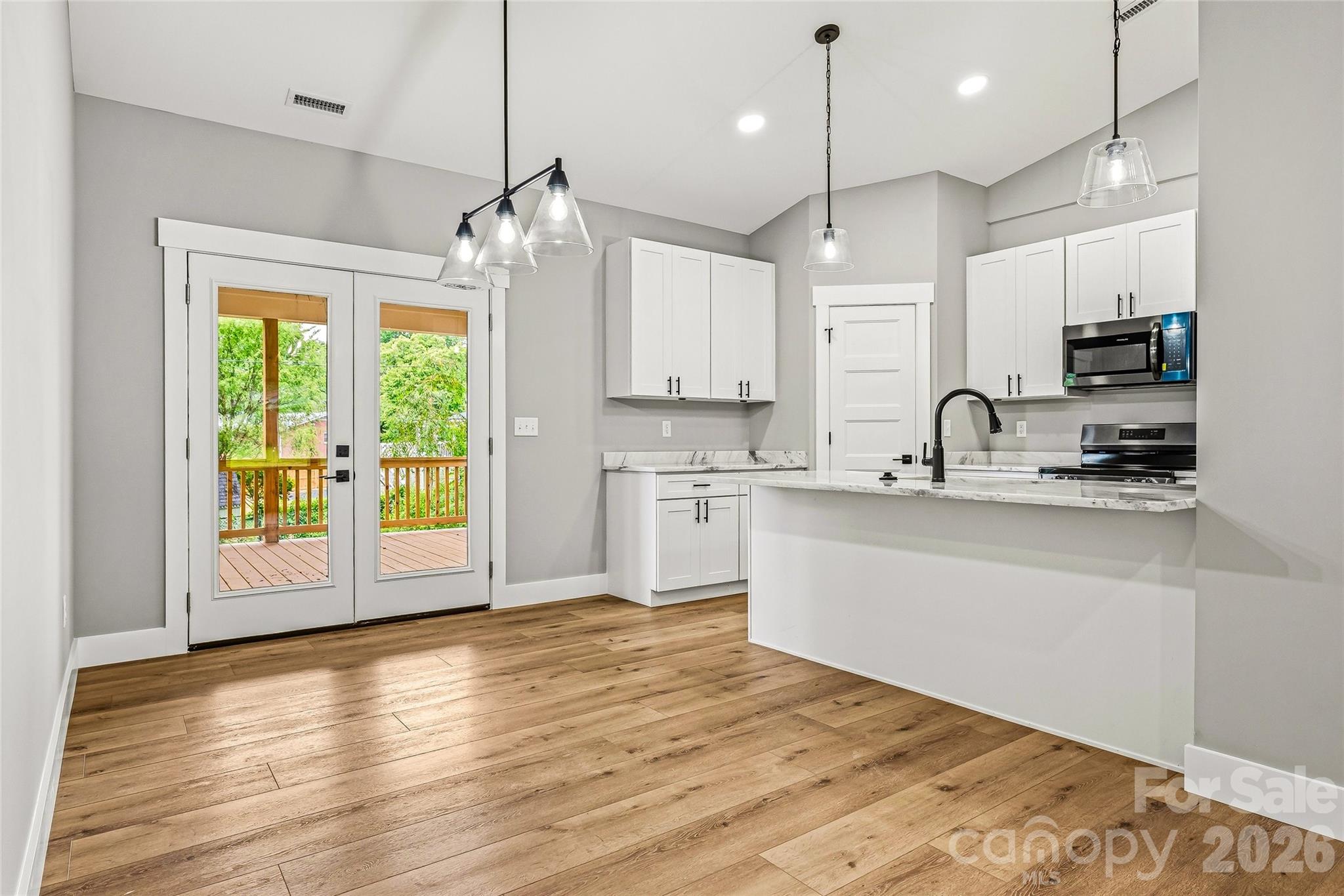334 Woodland Drive Property Photo 12