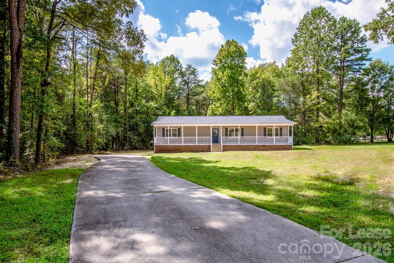 7730 Deer Track Drive Property Photo 1