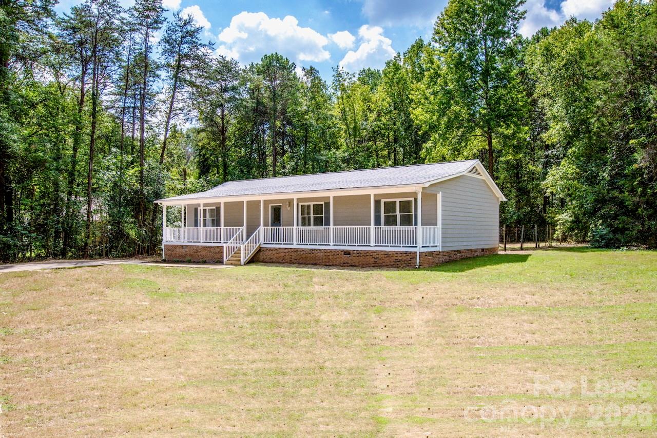 7730 Deer Track Drive Property Photo 5