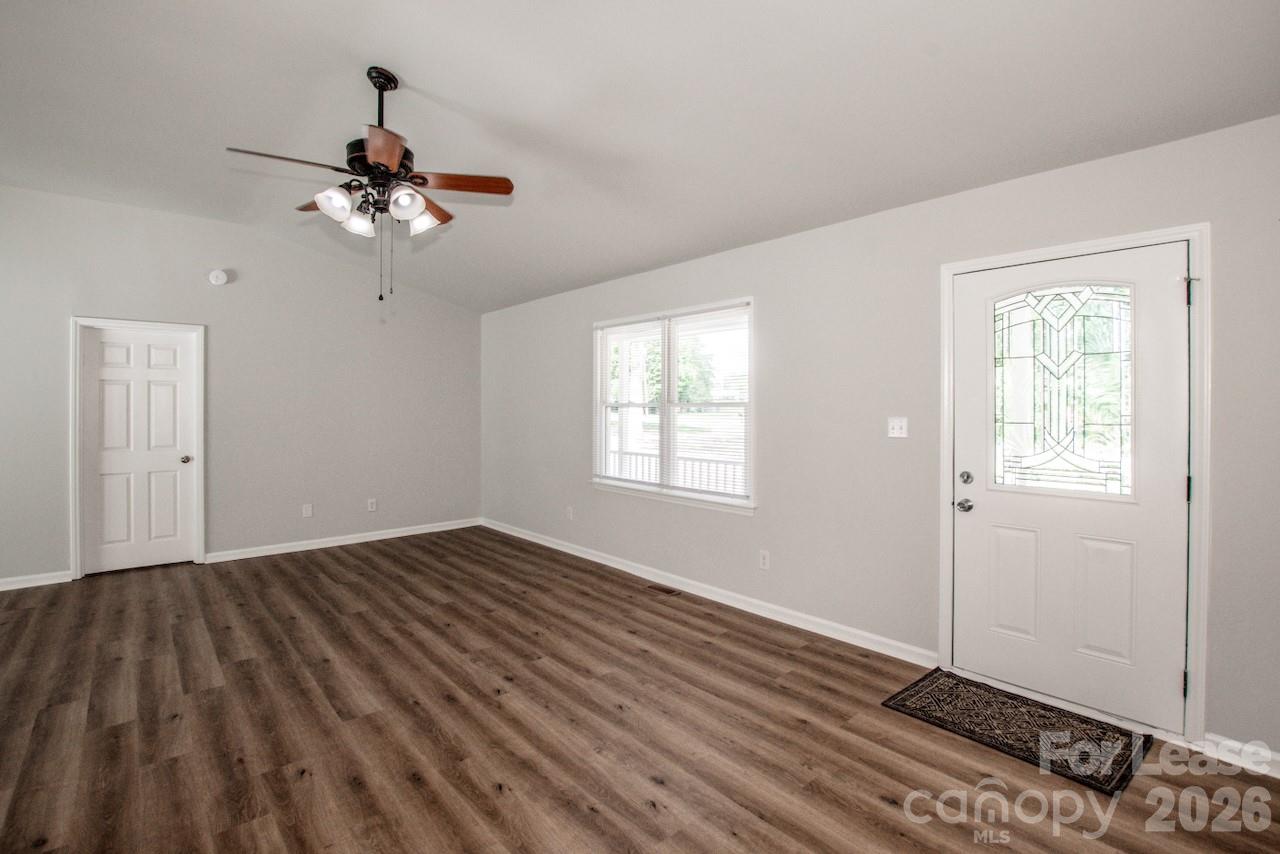 7730 Deer Track Drive Property Photo 13