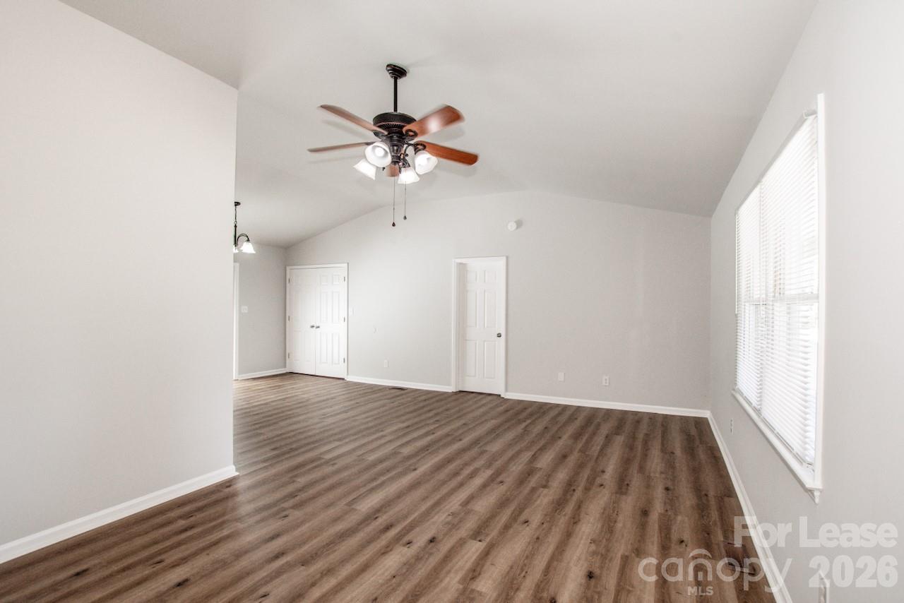 7730 Deer Track Drive Property Photo 14