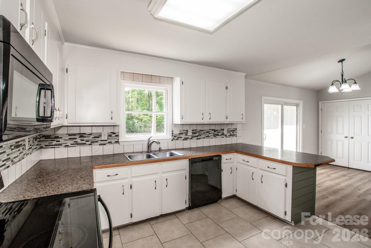 7730 Deer Track Drive Property Photo 25