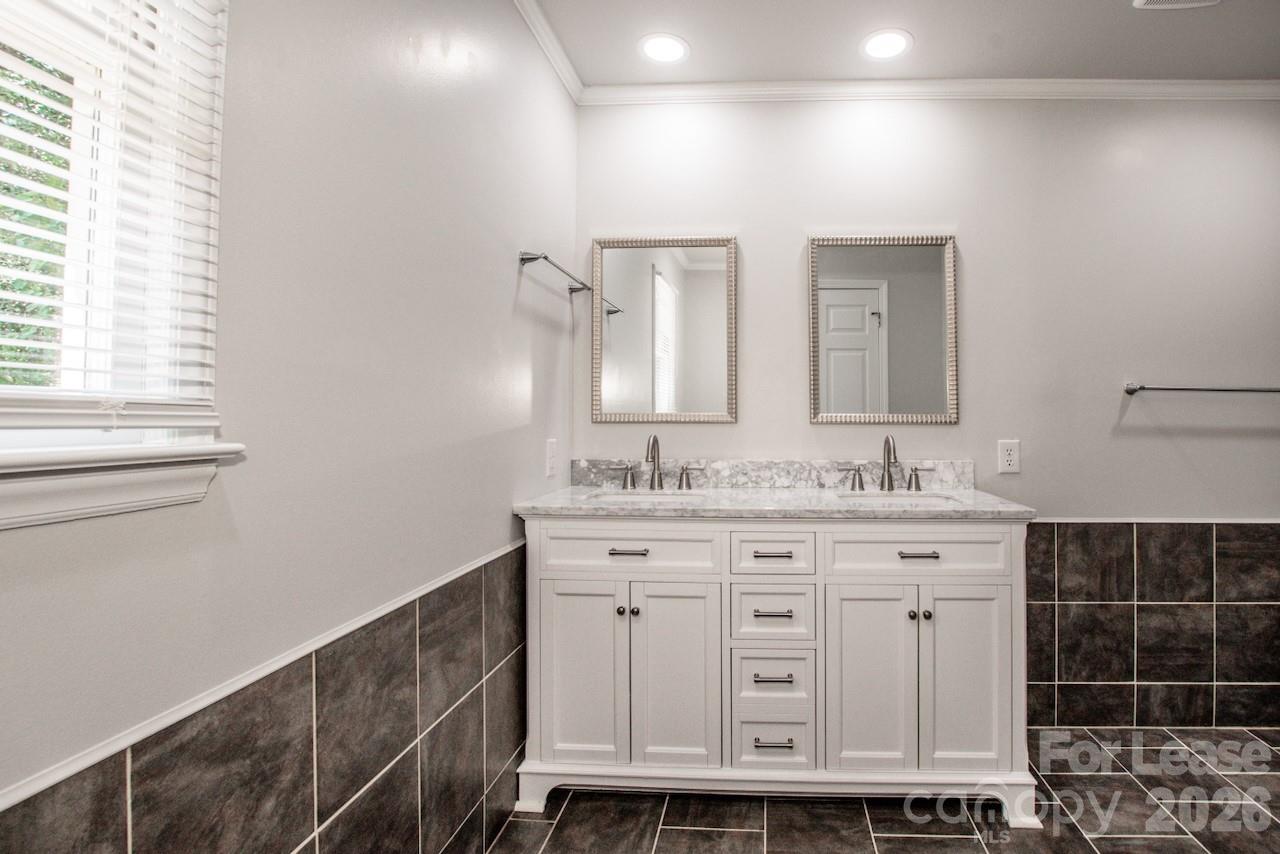 7730 Deer Track Drive Property Photo 30