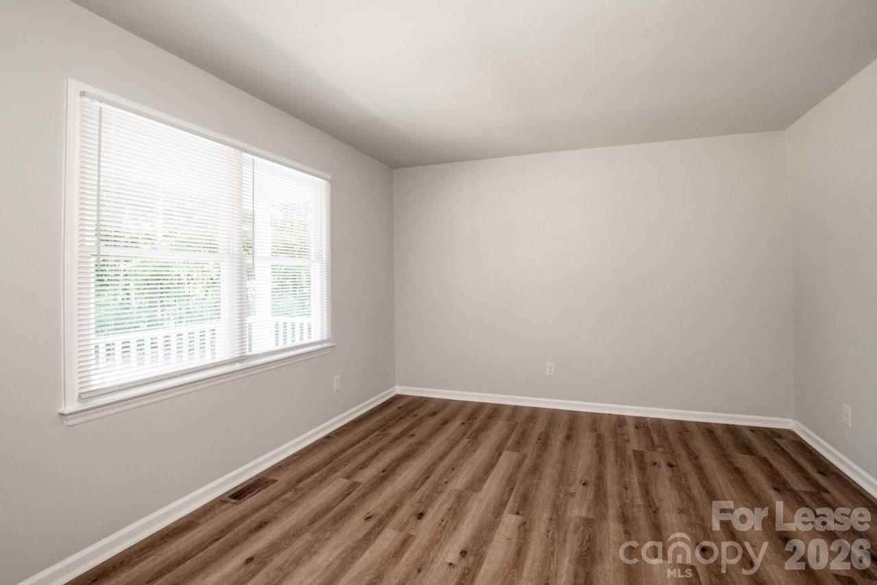 7730 Deer Track Drive Property Photo 32