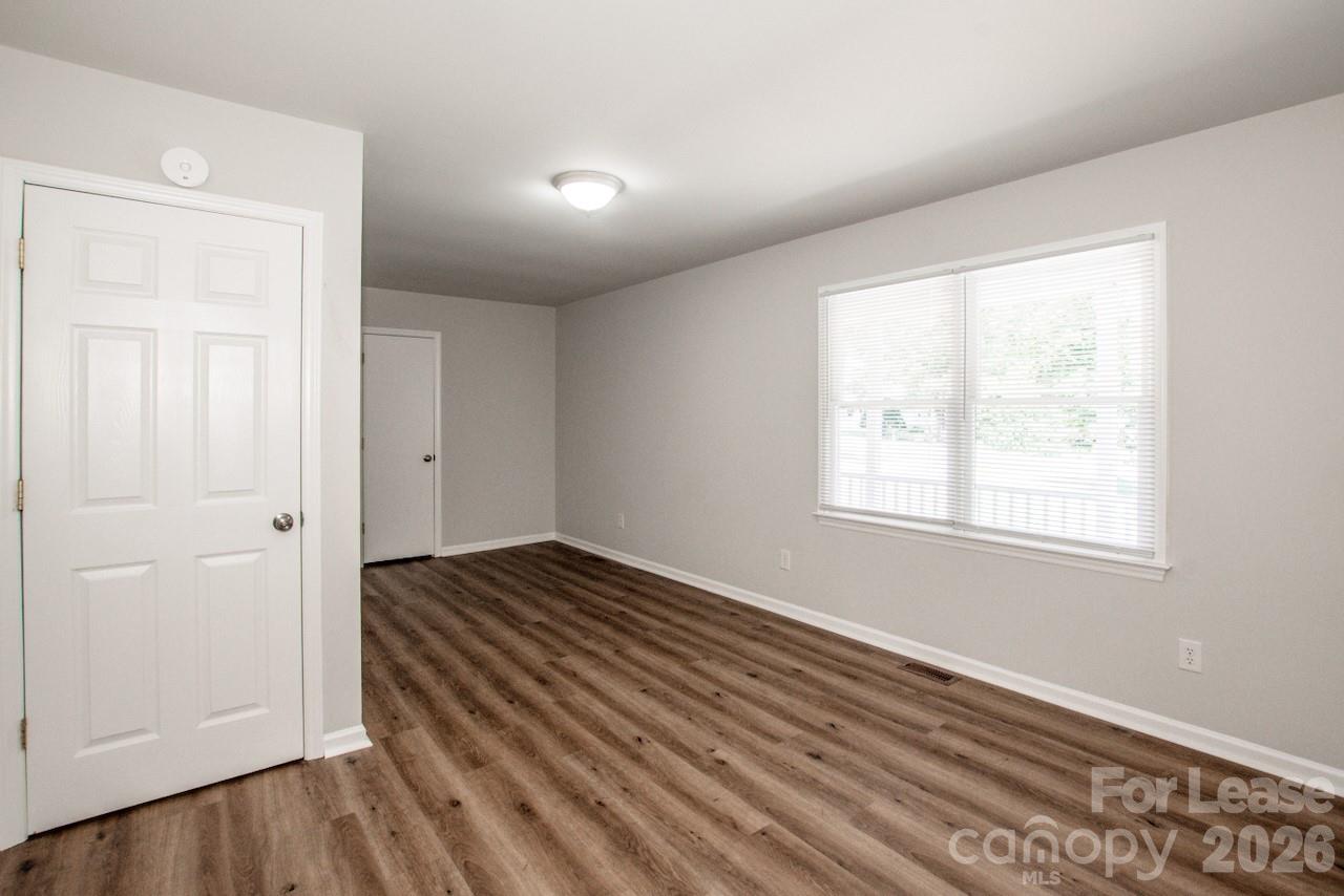7730 Deer Track Drive Property Photo 34