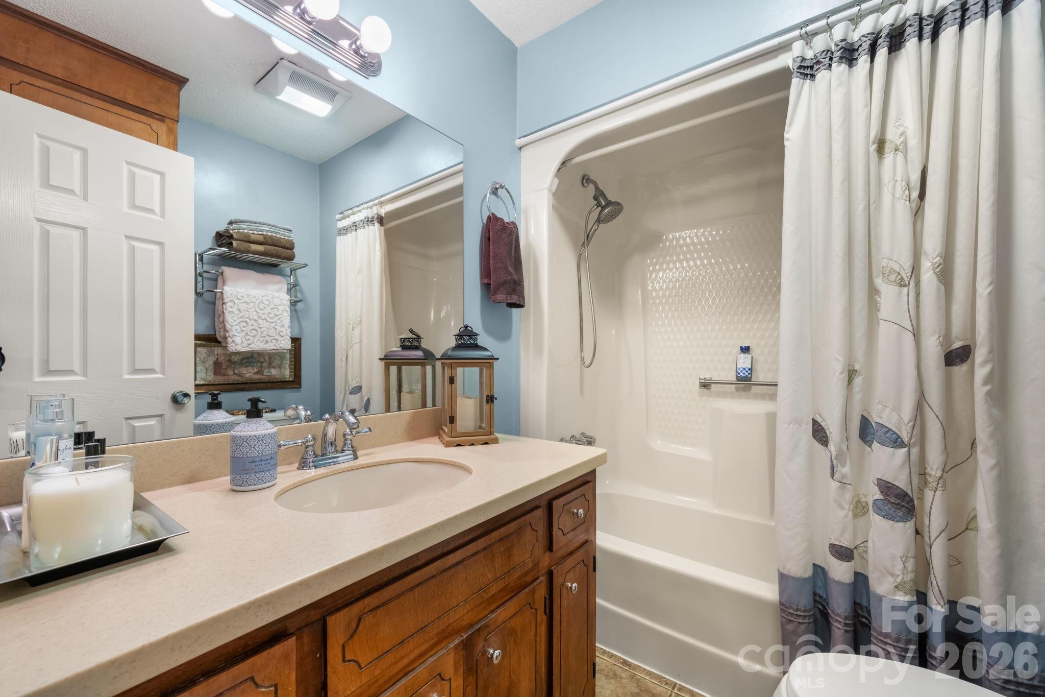 5562 Clearlake Drive Property Photo 20