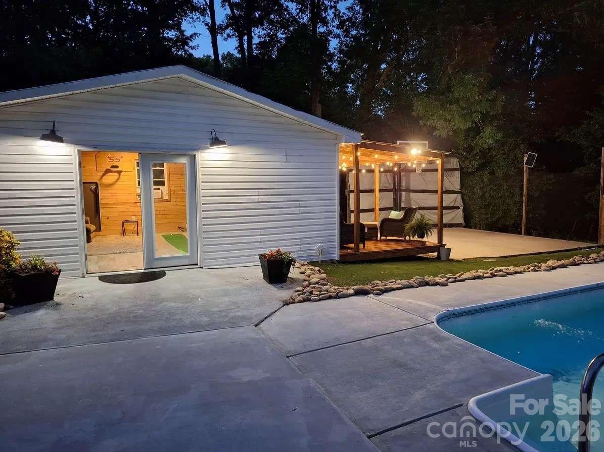 427 Acorn Acres Road Property Photo 8
