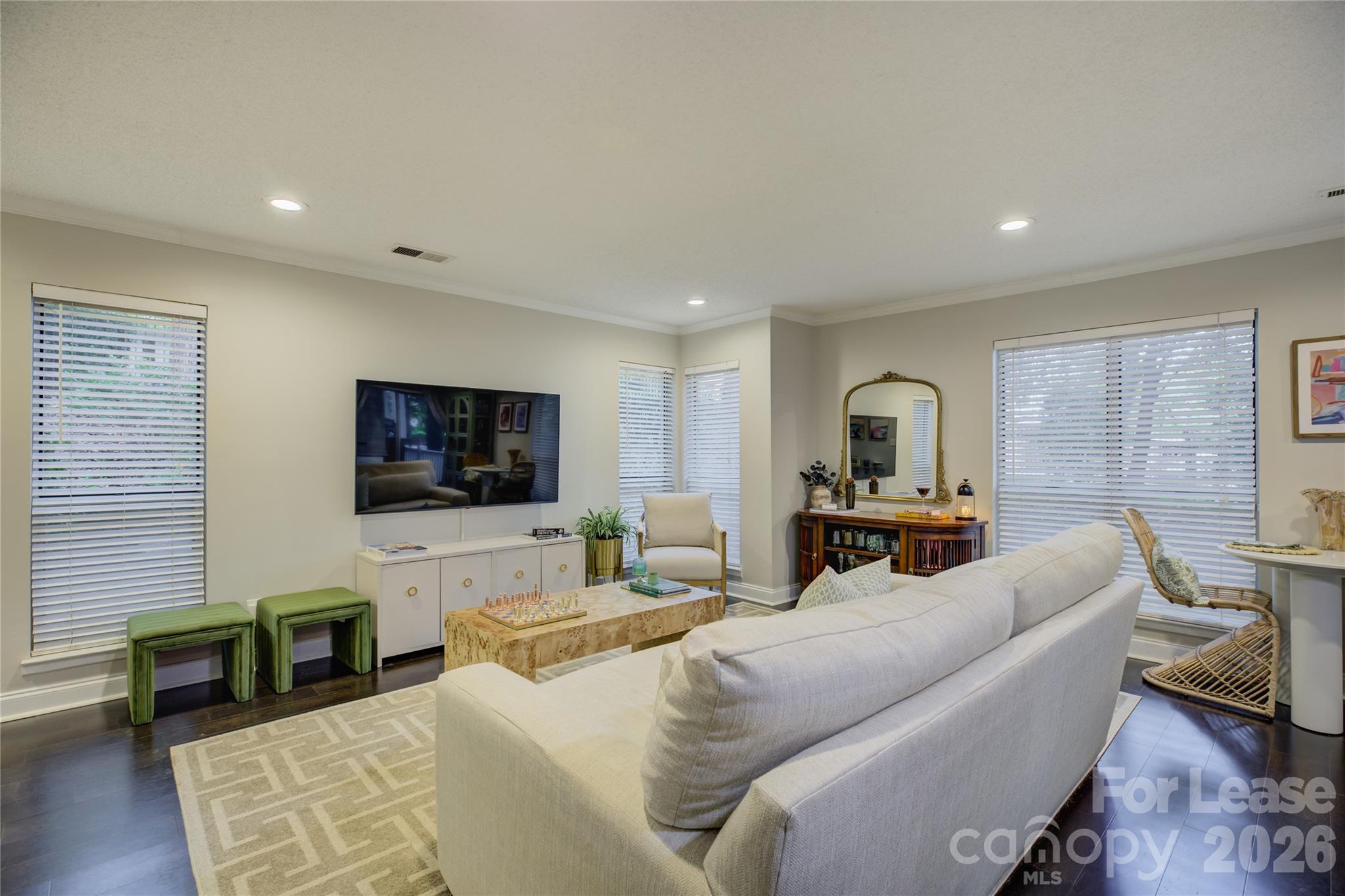 2506 Cranbrook Lane Property Photo 6