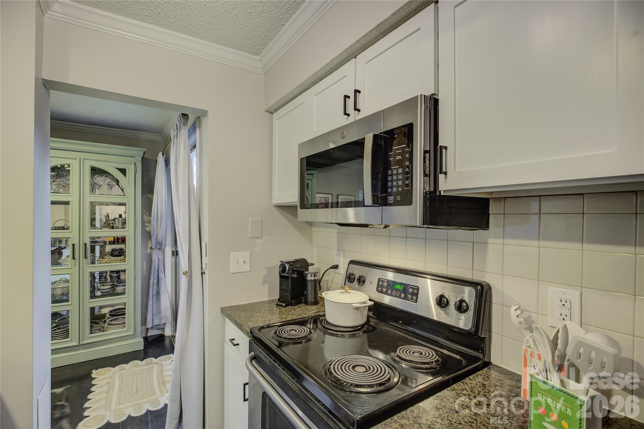 2506 Cranbrook Lane Property Photo 18
