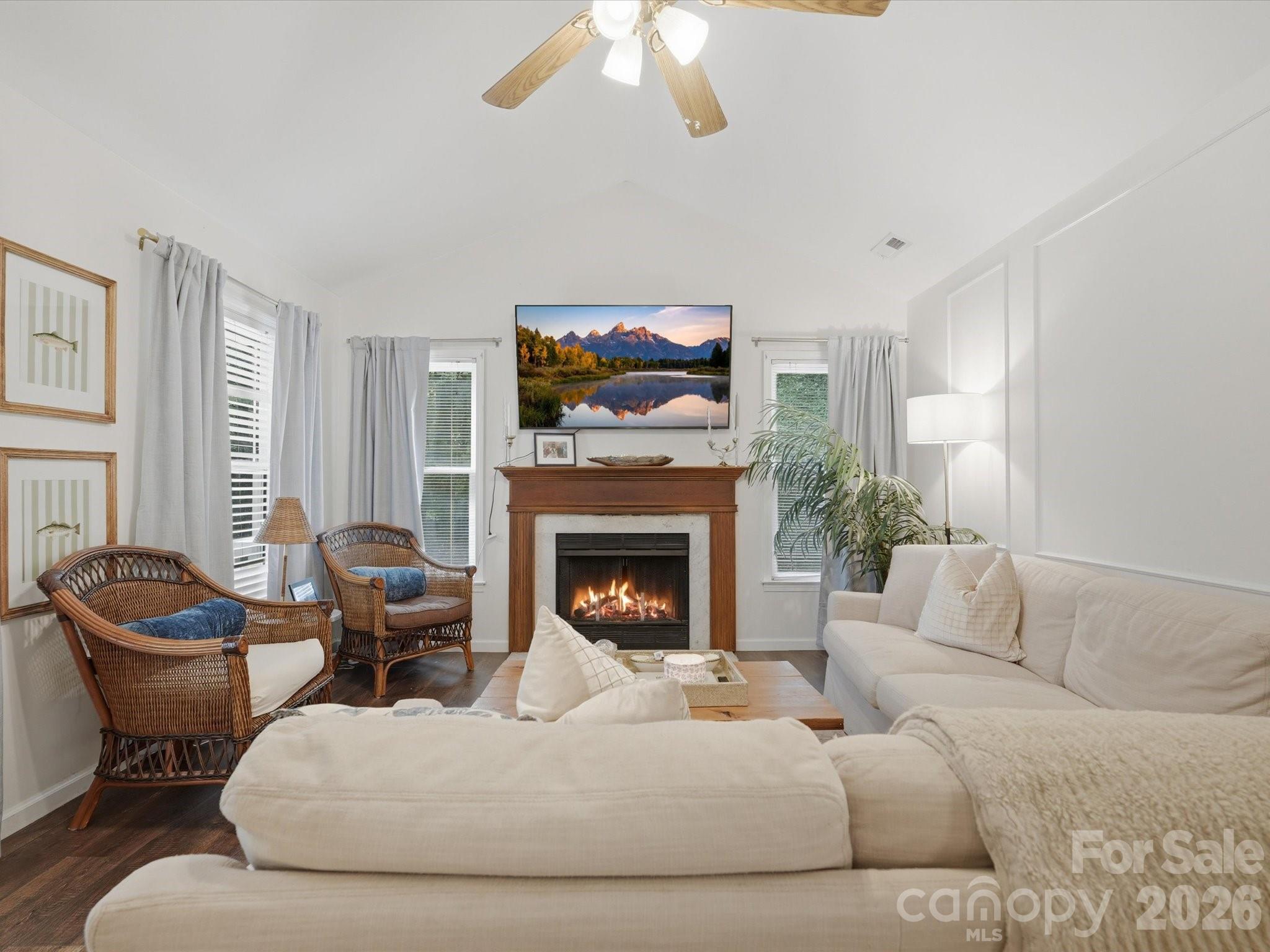 4409 Homestead Road Property Photo 5