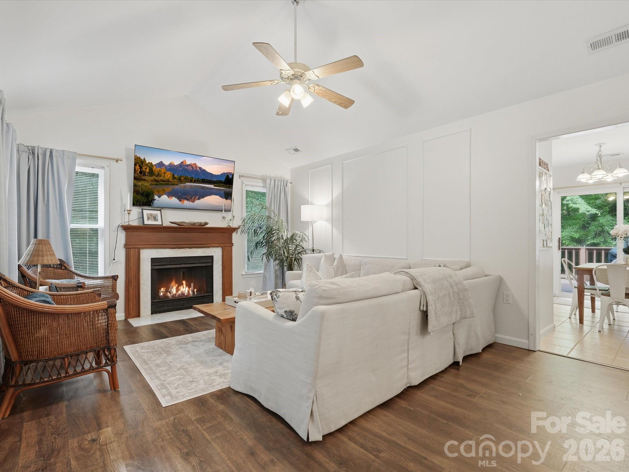 4409 Homestead Road Property Photo 6