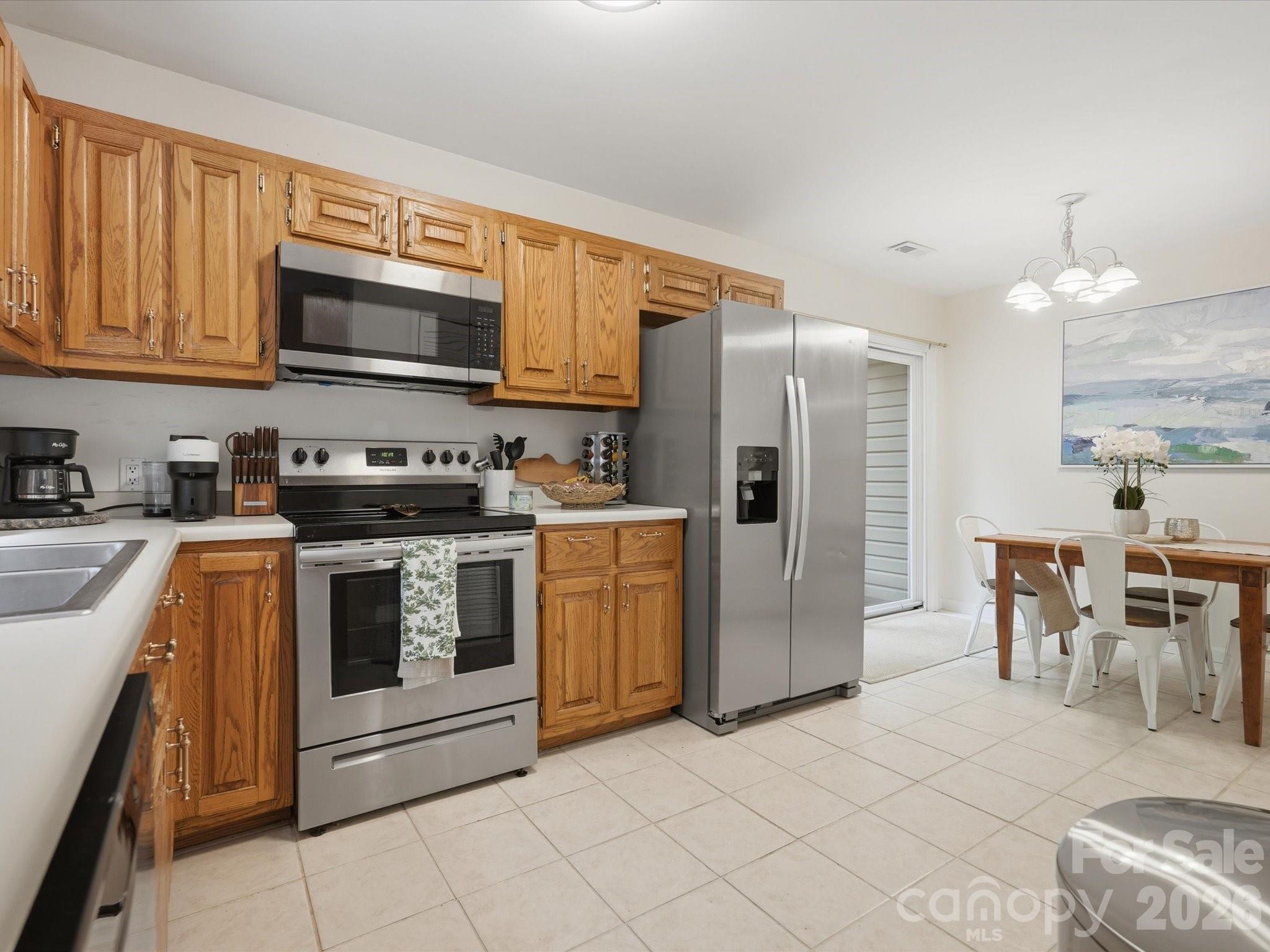 4409 Homestead Road Property Photo 11