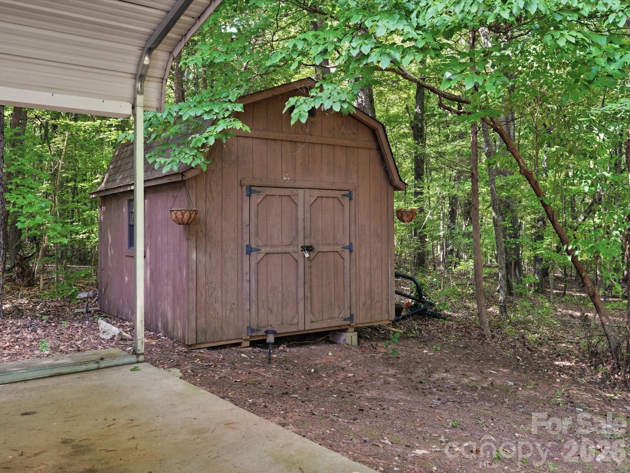 4409 Homestead Road Property Photo 18