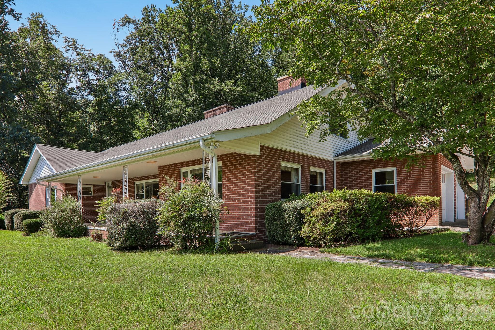 1404 Valmont Drive Property Photo 2