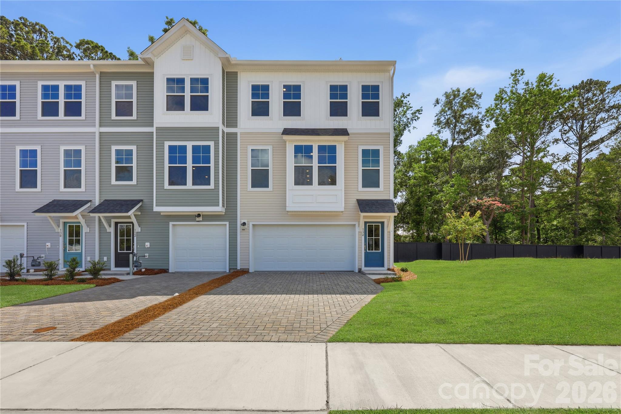 1109 Mossy Glade Road Property Photo 3